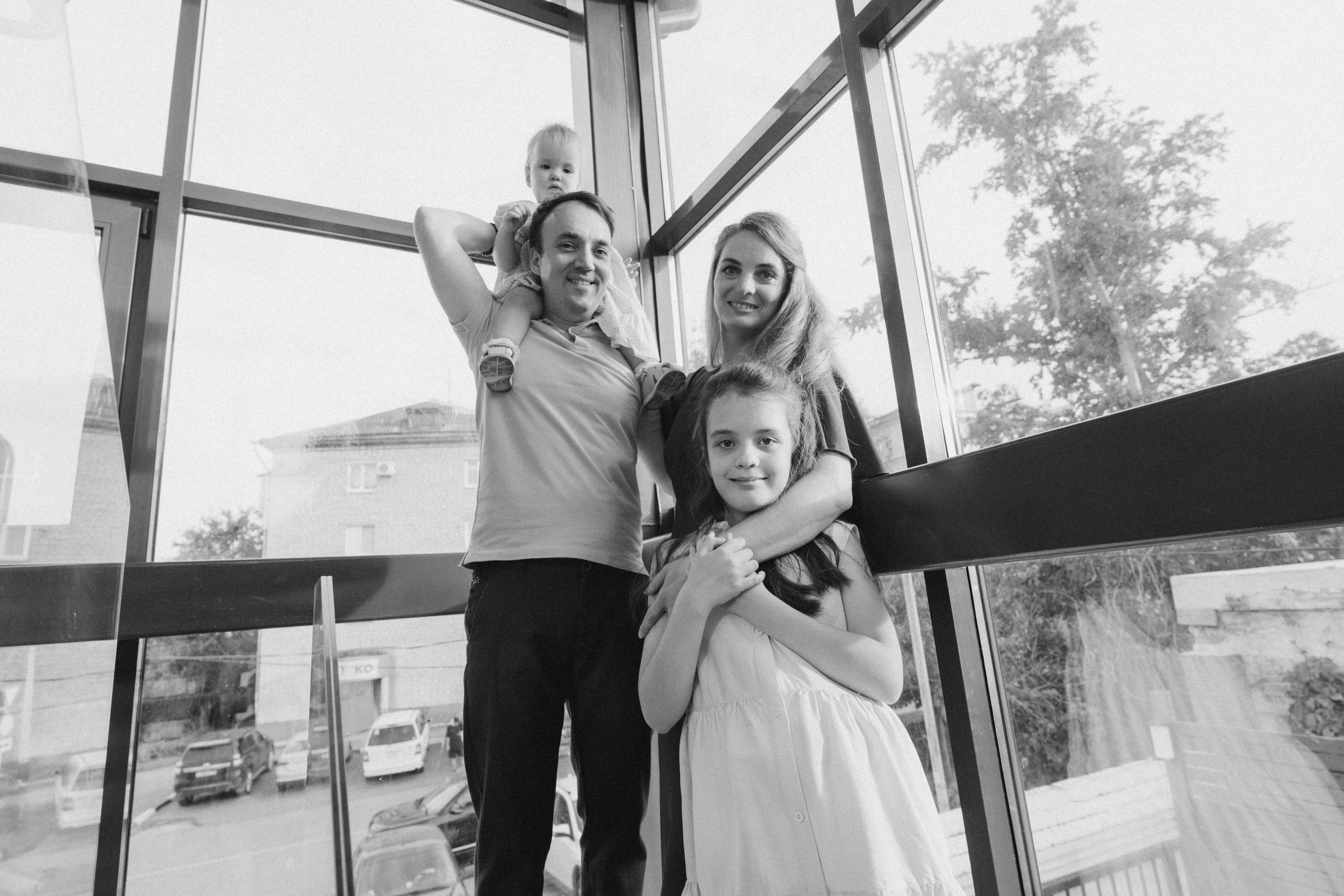 Семейная фотосессия на берегу реки для Миши, Тани, Сони и Таи. Свадебный фотограф в Тамбове Павел Четвертков