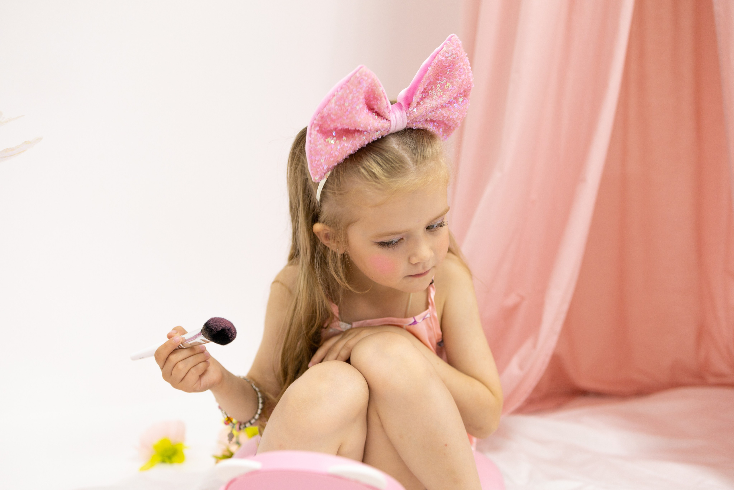 Ксюшенька, 6 лет, с визажистом. Фотограф новорожденных в Нижнем Новгороде Надежда Кадылкина