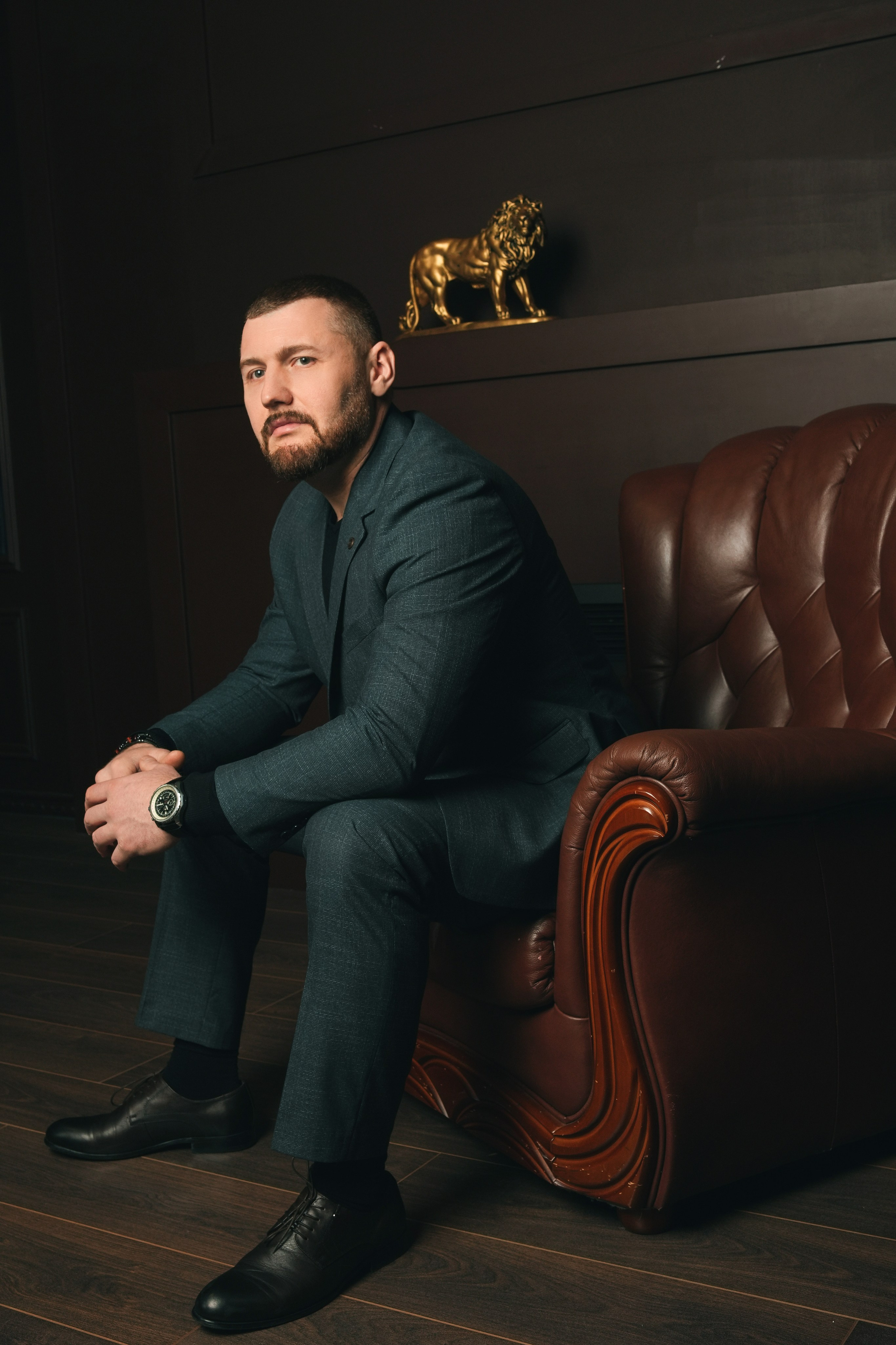 Бизнес-портрет в Новосибирске | Фотосессия для руководителей | MIGDA PHOTO. Фотограф в Новосибирске для свадеб, репортажа и бизнеса| MIGDA PHOTO