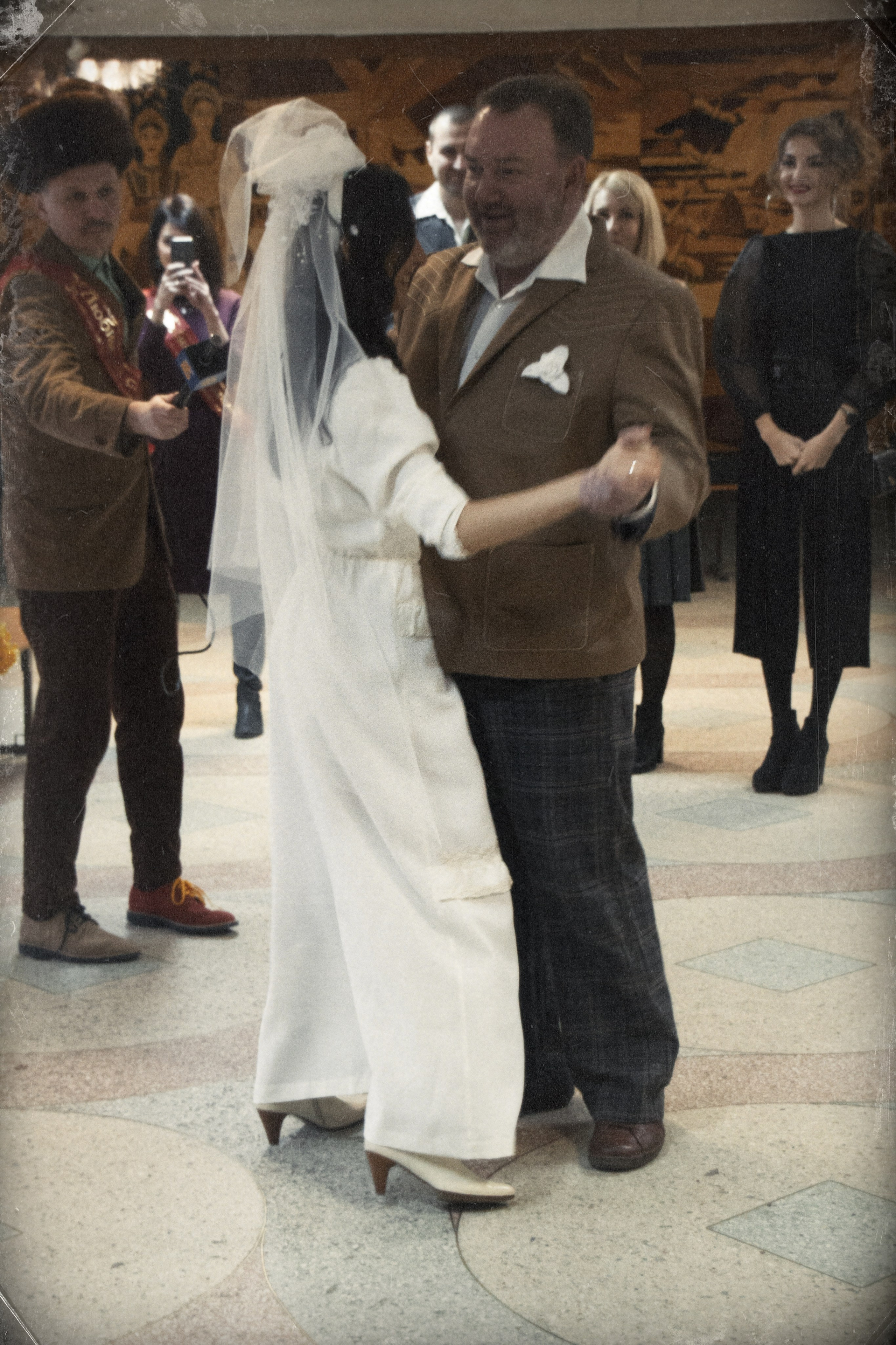 Гузель & Алексей свадьба в стиле 90х. Фотограф и видеограф в Омск/Москва Сащенко Лера