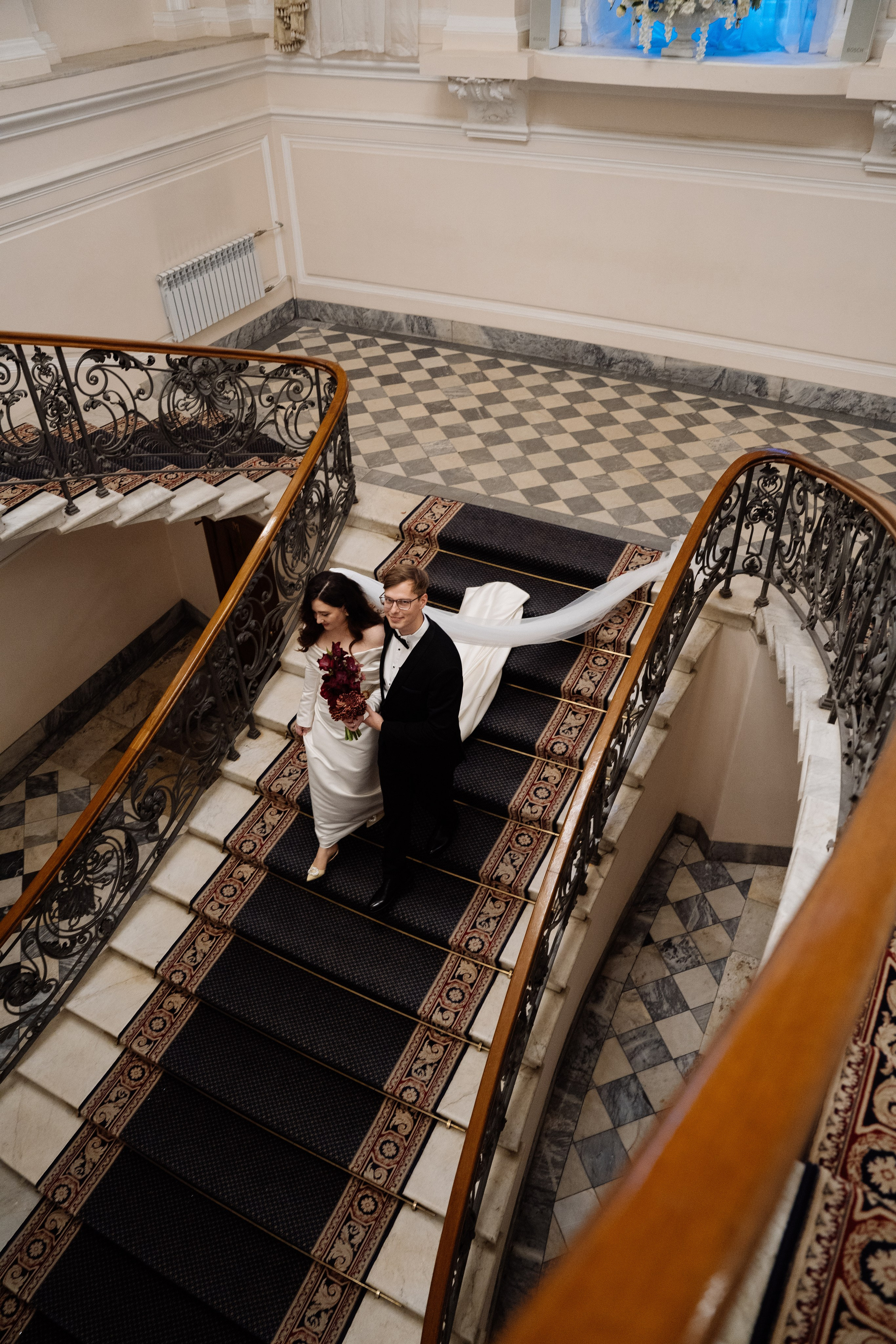 Современная свадьба во дворце. Свадебный фотограф организатор в Санкт-Петербурге Ассоль Опарина