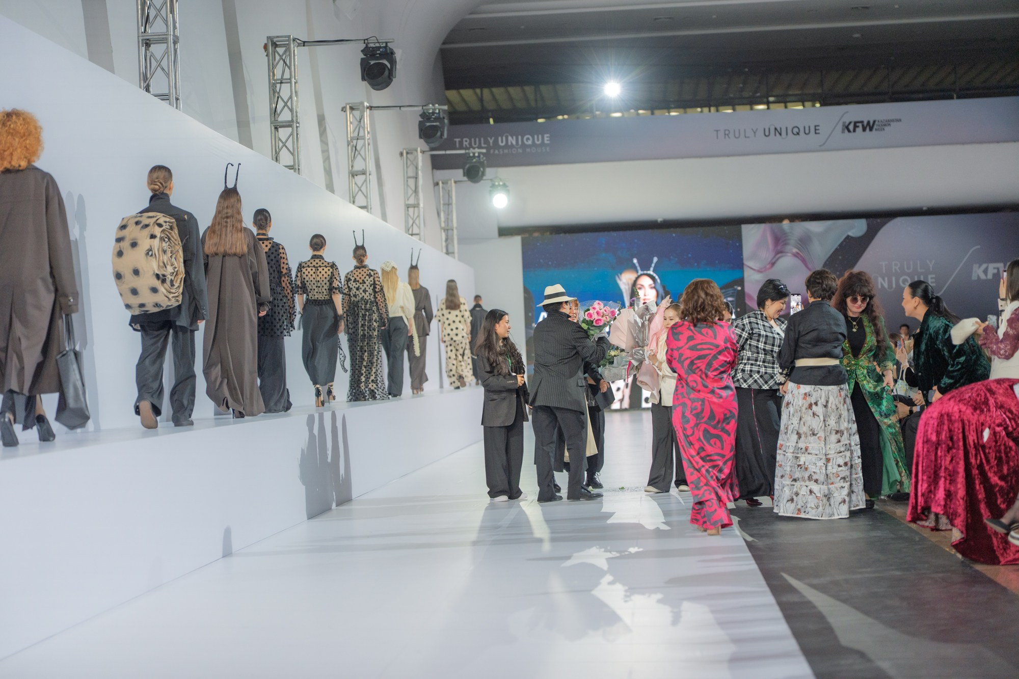 Aida Kaumenova. Сайт Алматинского НЮ АРТ, будуар и фэшн фотографа Дениса Карпенко