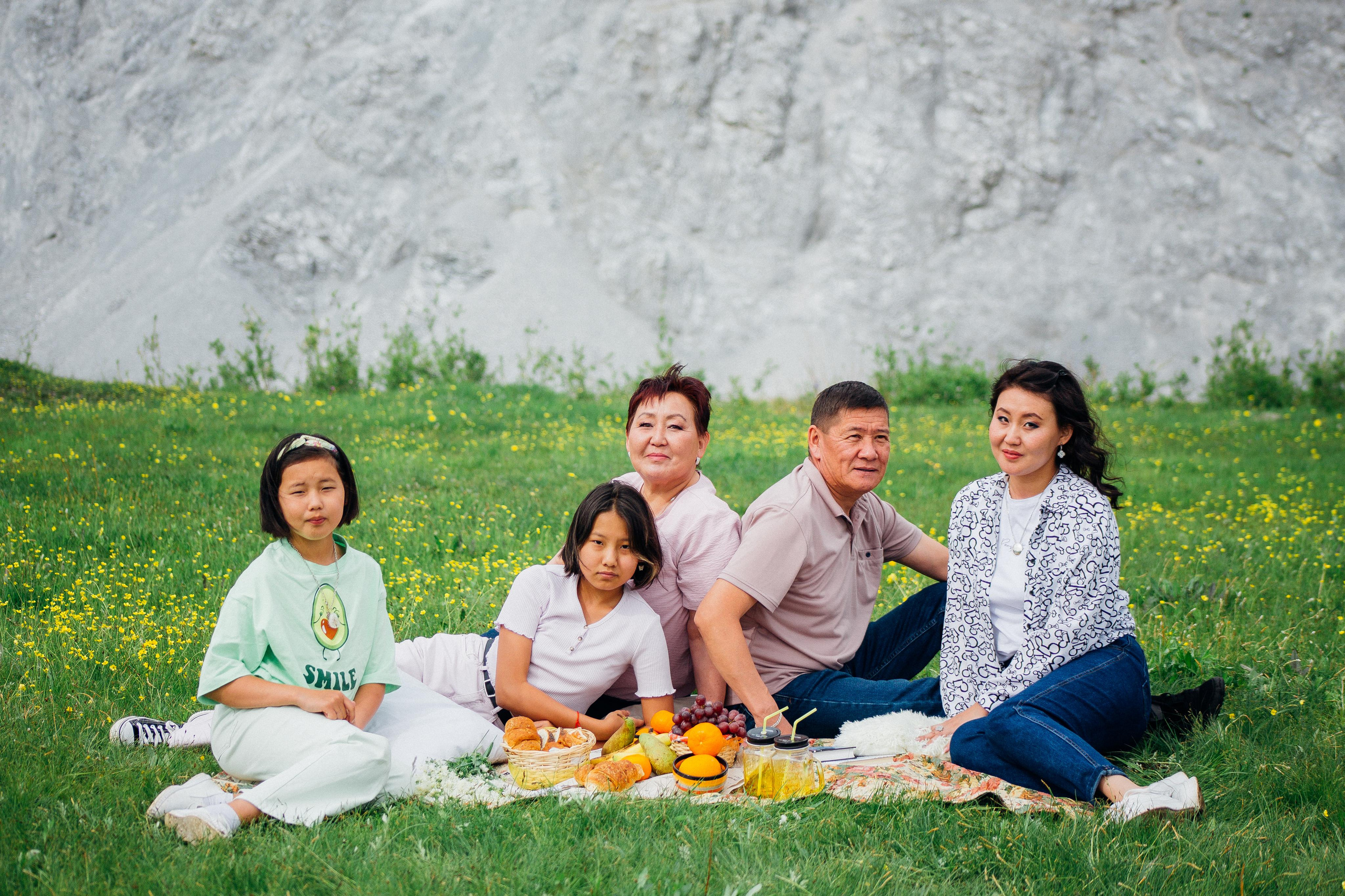 Семейные съемки в с. Багдарин. Июнь 2022. Семейный и детский фотограф в г. Улан-Удэ