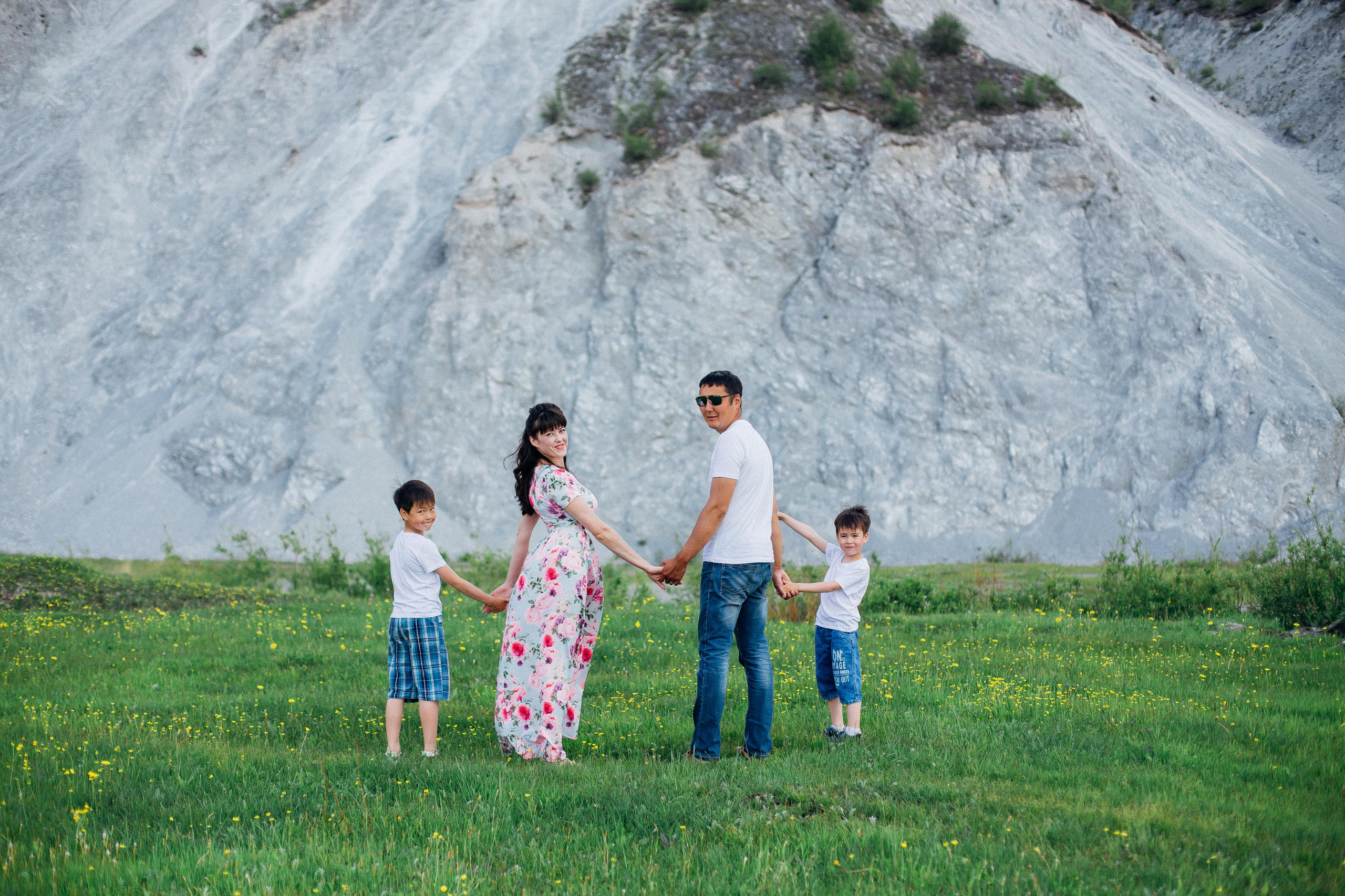 Семейные съемки в с. Багдарин. Июнь 2022. Семейный и детский фотограф в г. Улан-Удэ