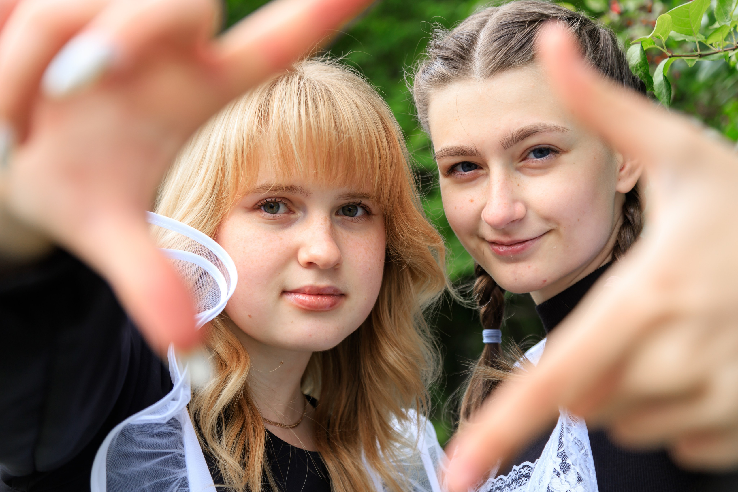 Линейка. 1 сентября. Выпускные альбомы — заказать альбом на выпускной в Новосибирске