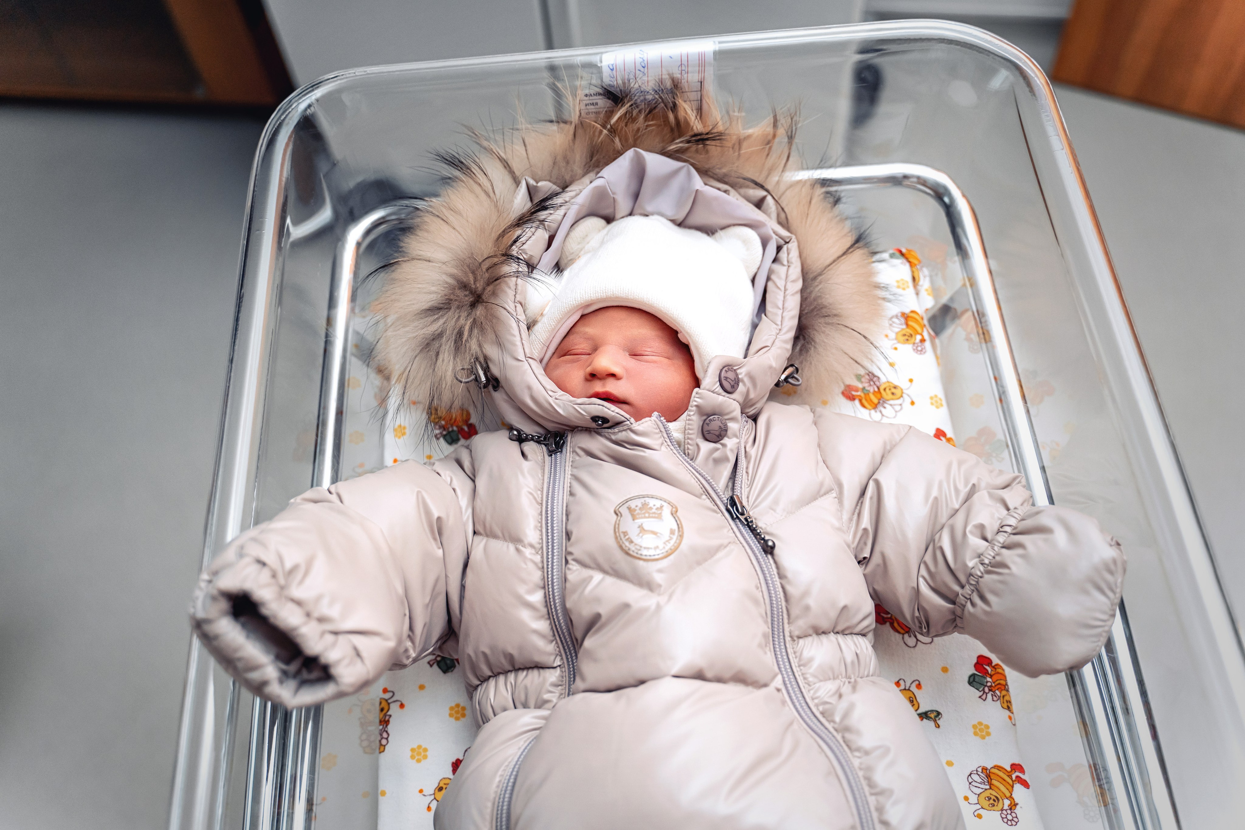 Выписка из роддома Лапино. Фотограф на выписку из роддома Москва. Фотограф \ Видеограф на Крещение, Венчание Москва| Семейные съемки