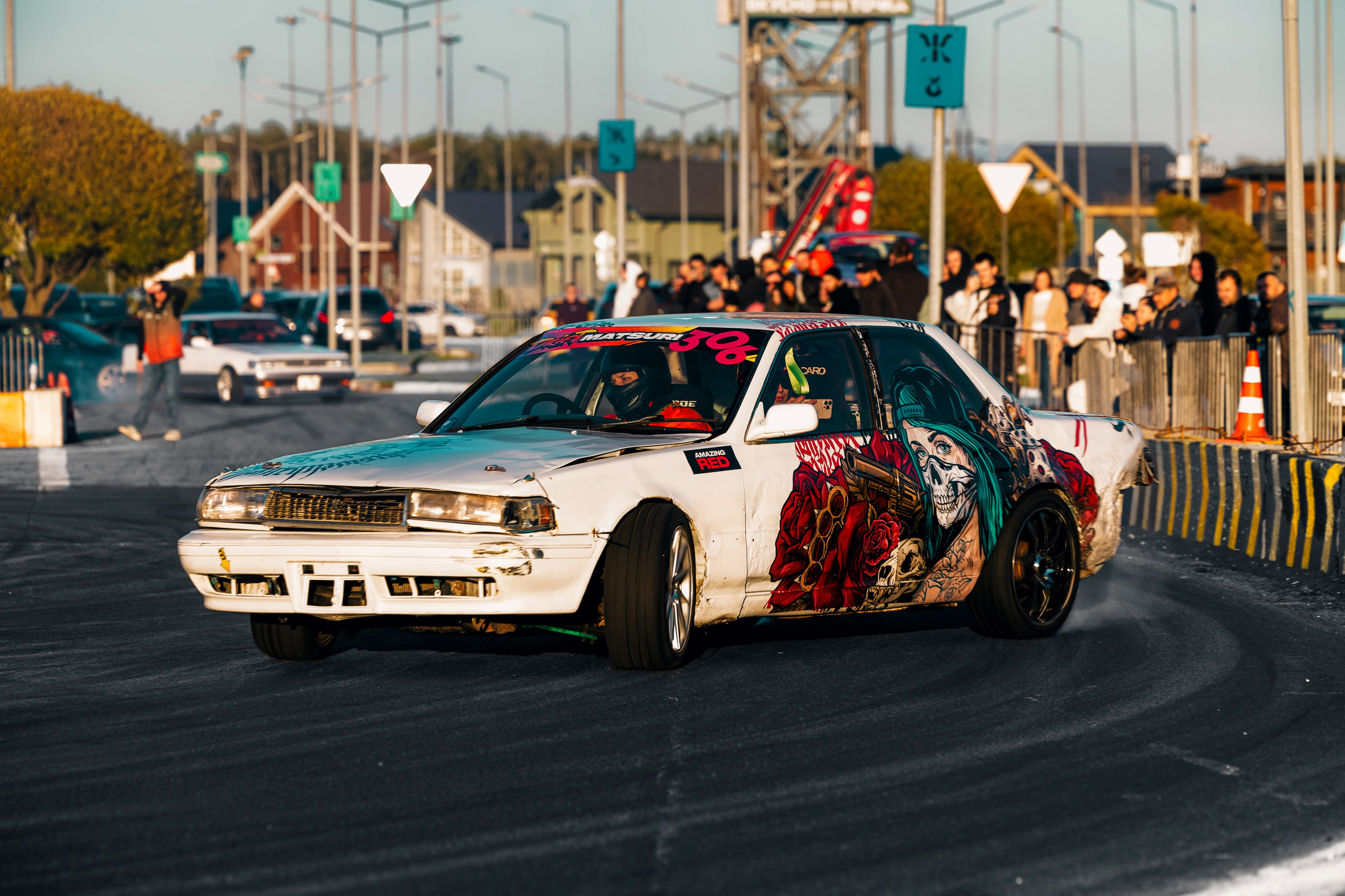 Фотографии закрытия сезона 2025 VibeSide — дрифт и автошоу у МЕГА Дыбенко, Санкт-Петербург