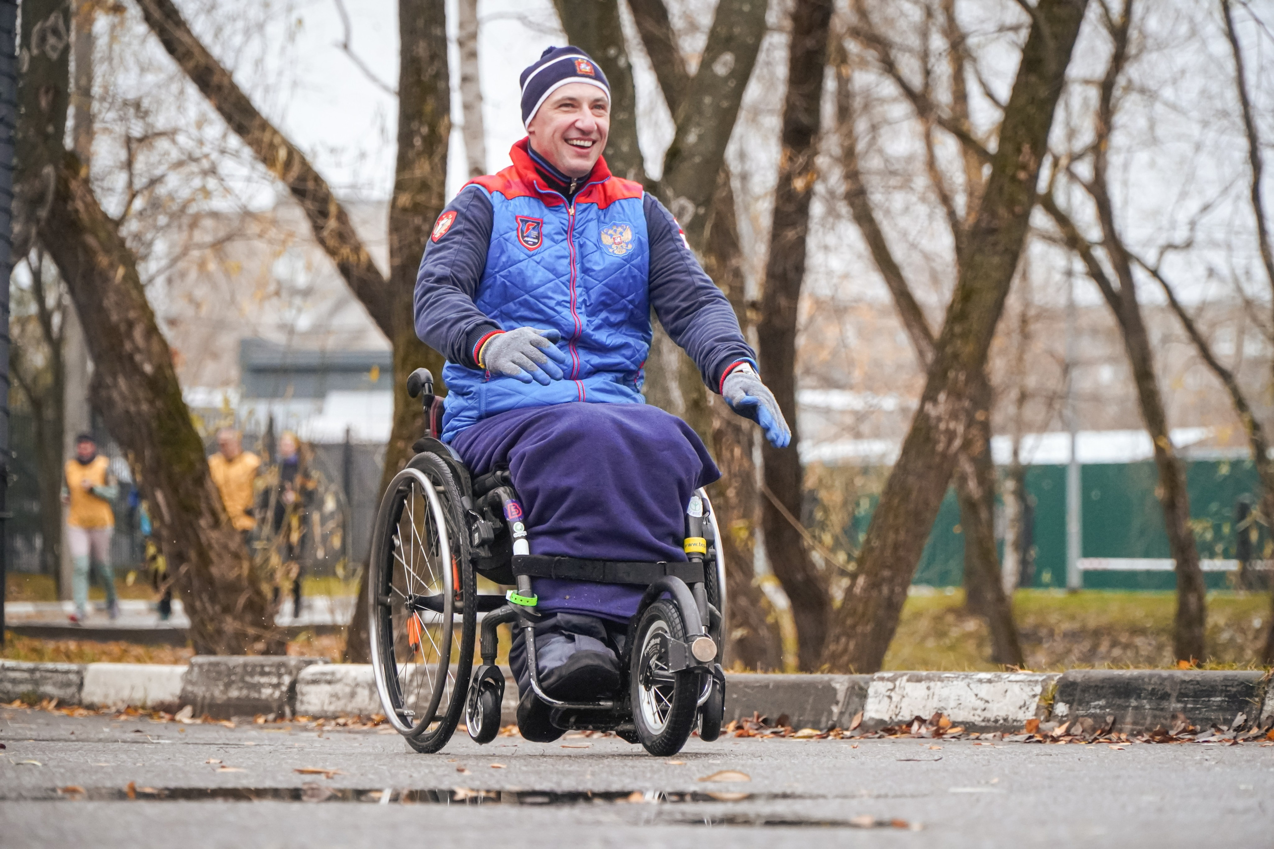 5 вёрст Реутов 16.11.2024. Роман Капилюшов. Бег. Фото. Видео. г. Люберцы