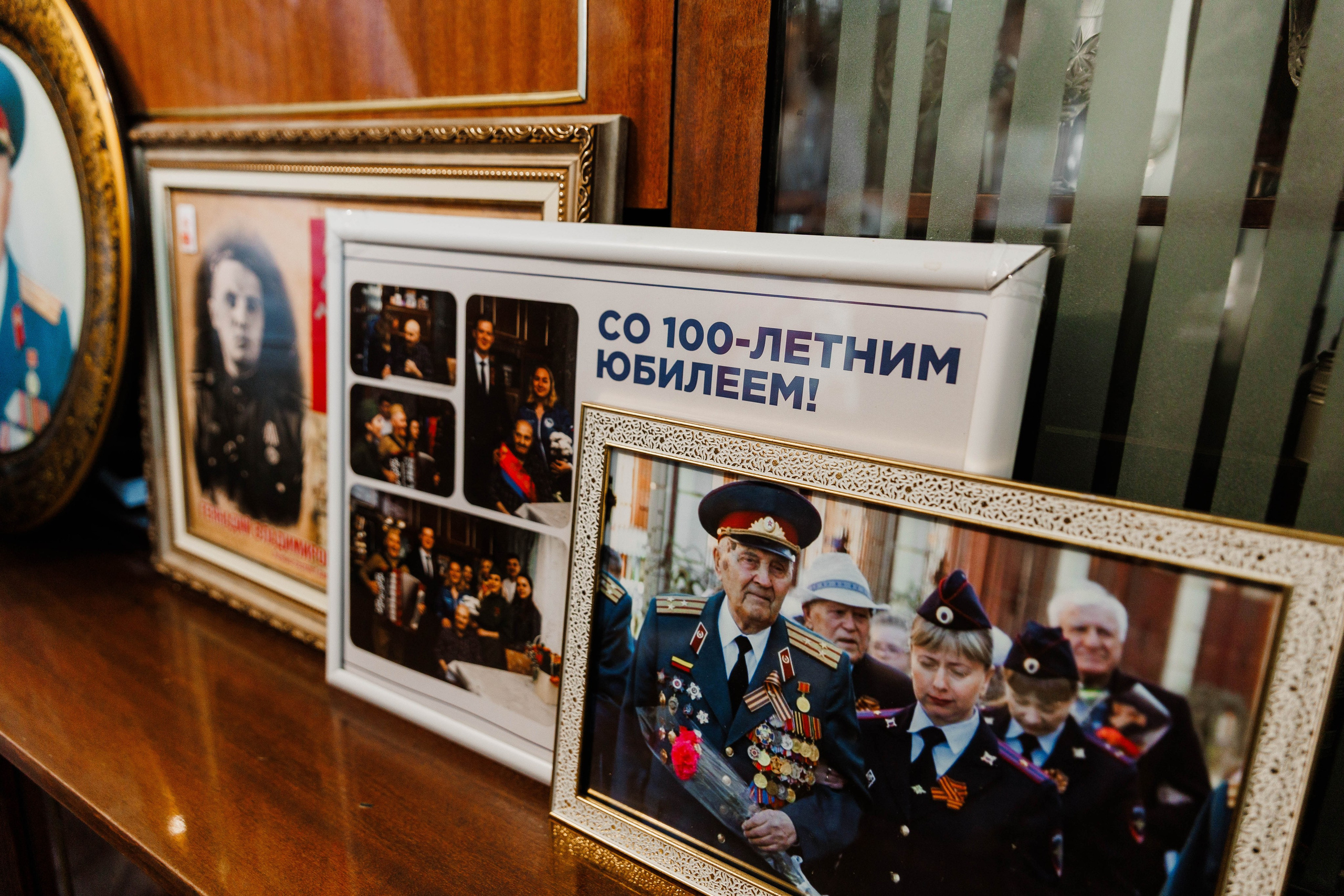 ПОЗДРАВЛЕНИЕ ВЕТЕРАНОВ ВЕЛИКОЙ ОТЕЧЕСТВЕННОЙ ВОЙНЫ. РЕПОРТАЖНЫЙ ФОТОГРАФ НИЖНИЙ НОВГОРОД Игнатьева Виктория