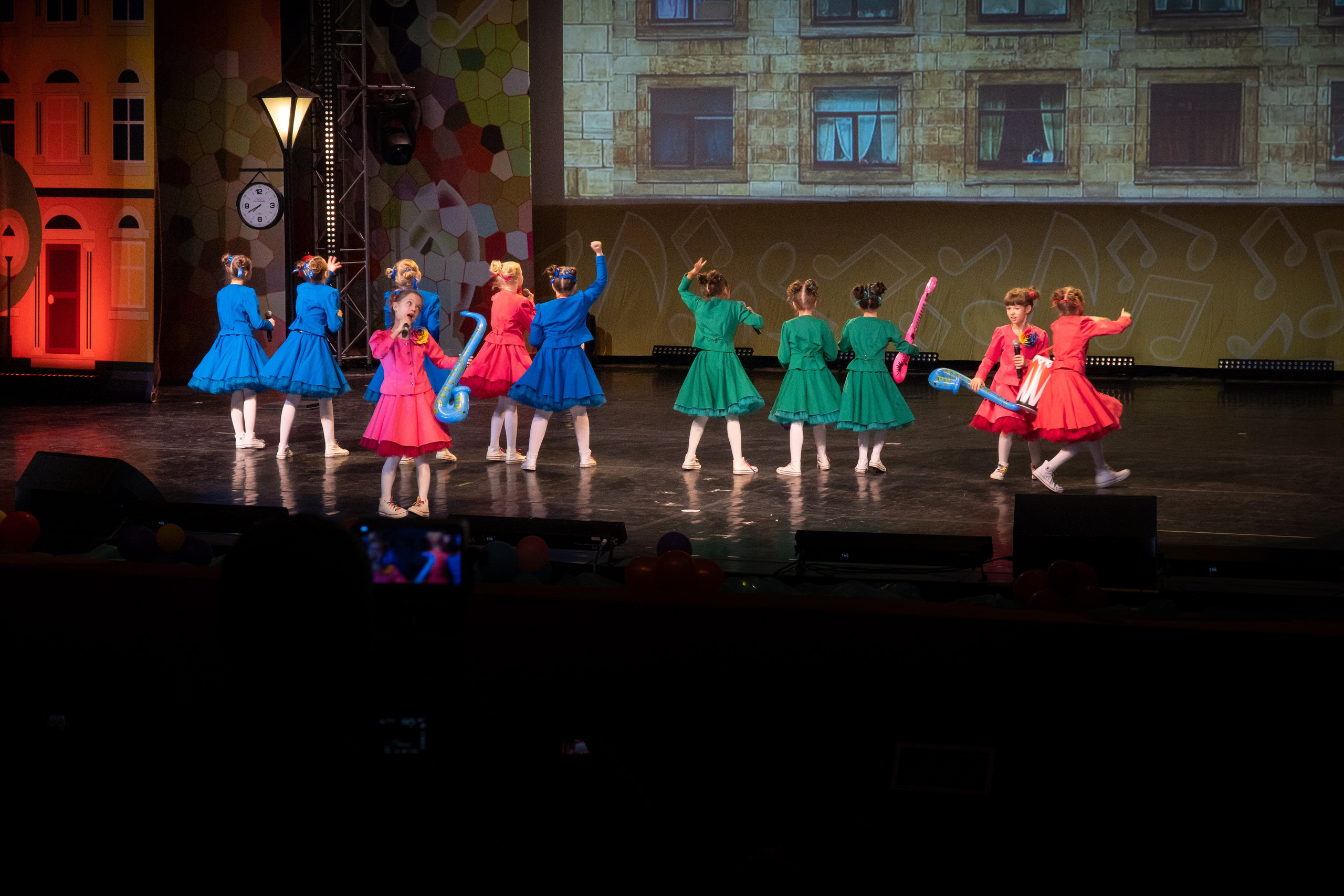 Съёмка концерта для Домисольки, большой концертный зал Космос. «Студия DRONAVT`s» — видеосъёмка и фотография г. Москва