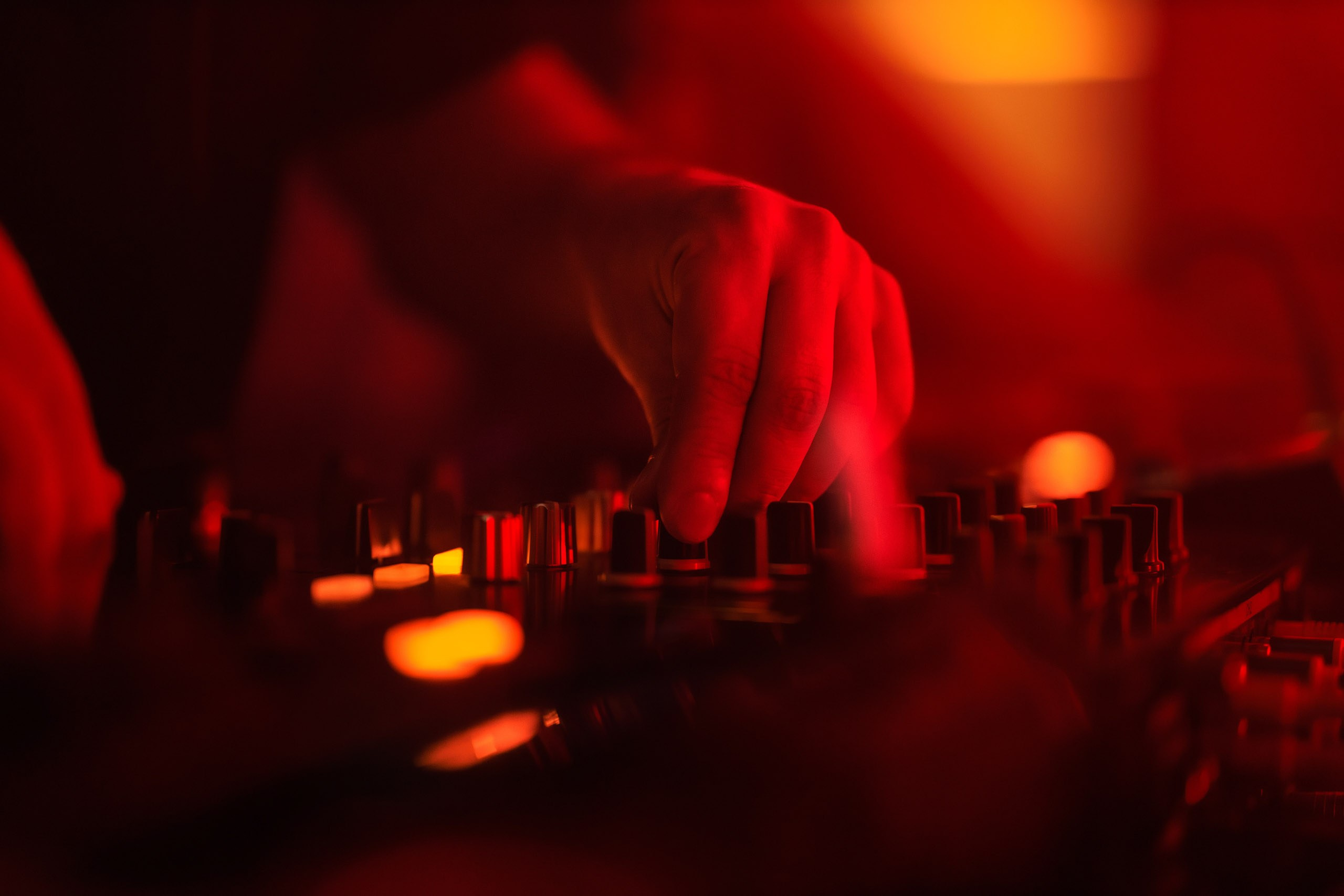 Octave (Ro) x stndrt13. Репортажный фотограф Екатеринбург | Яркий, качественный репортаж | Концерты, клубы, репортаж, праздники, корпоративы