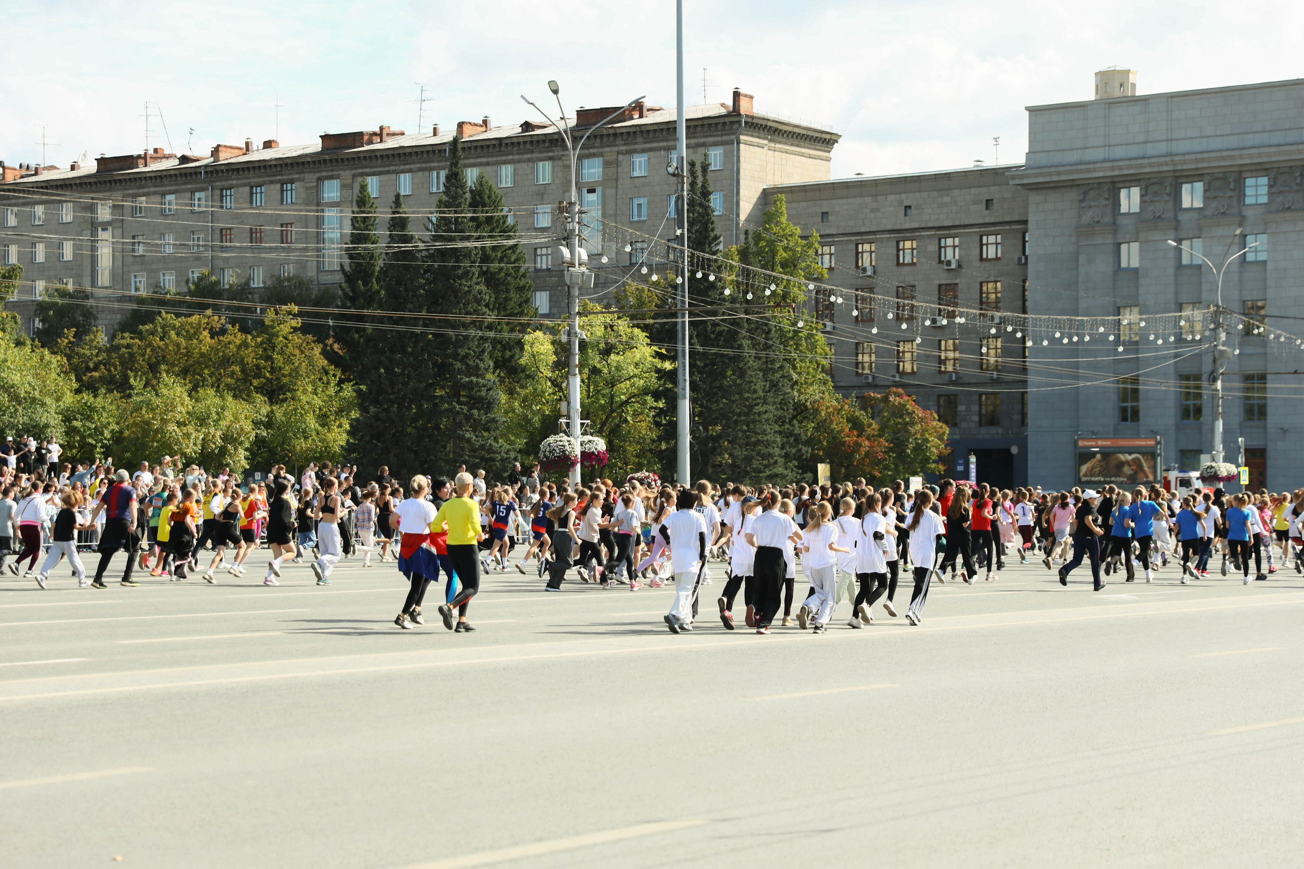 Полумарафон А. Раевича 2025. Репортажный фотограф в Новосибирске Алена Помазунова