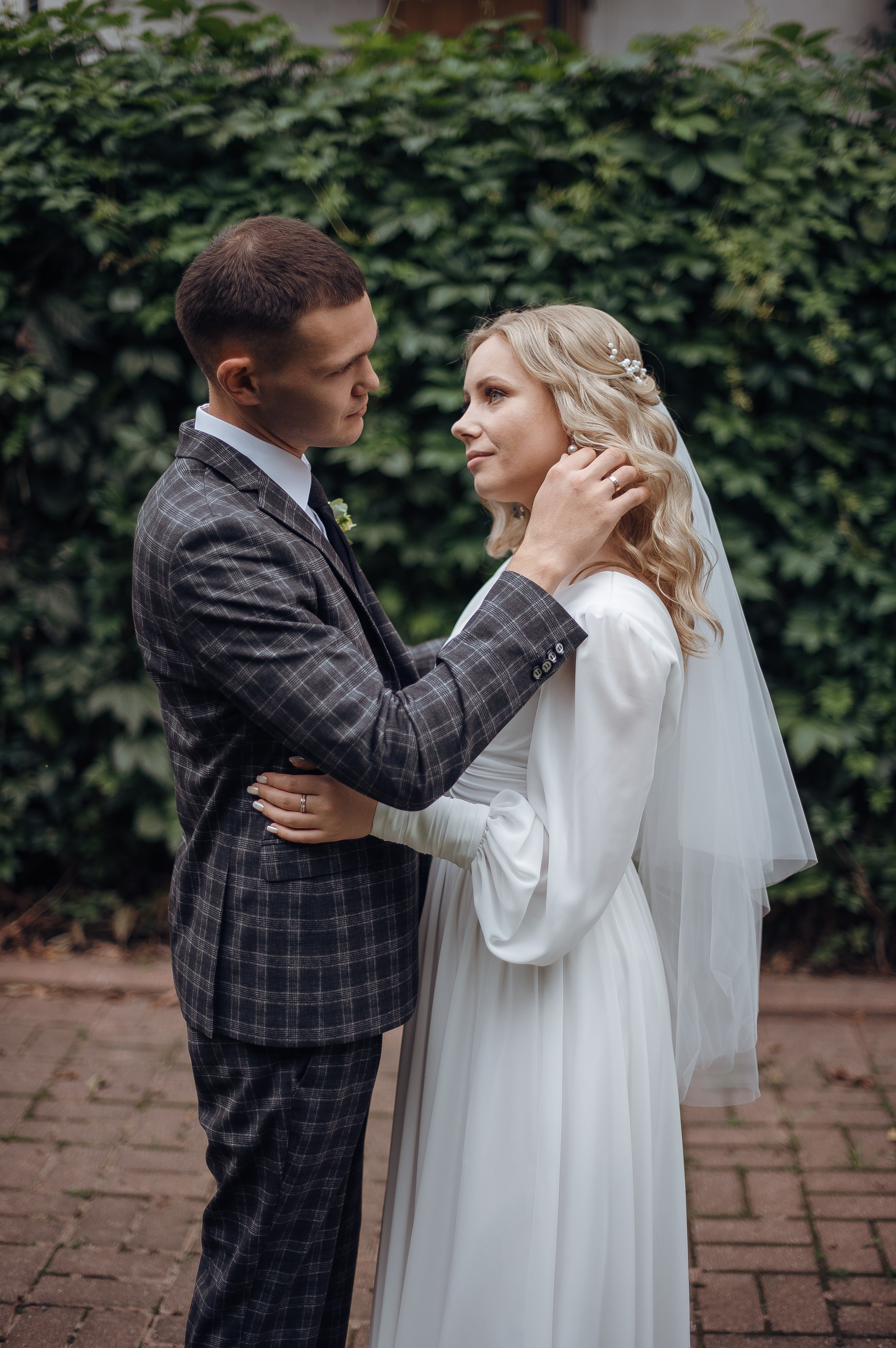 Тёплым осенним днём Николай и Наталья. Свадебный фотограф в Ярославле Денис Медоваров