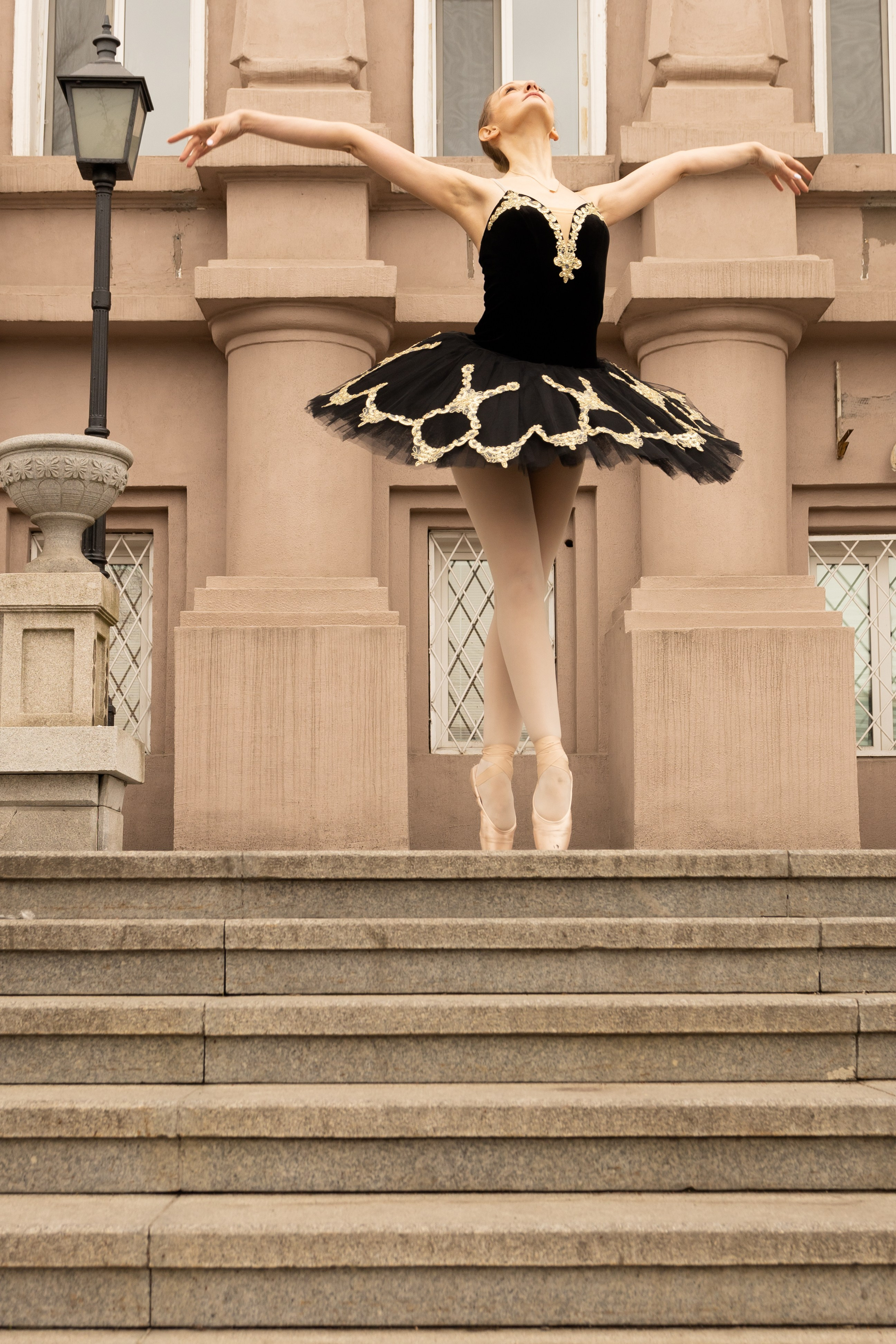 Балерина в городе. Фотограф Владивосток