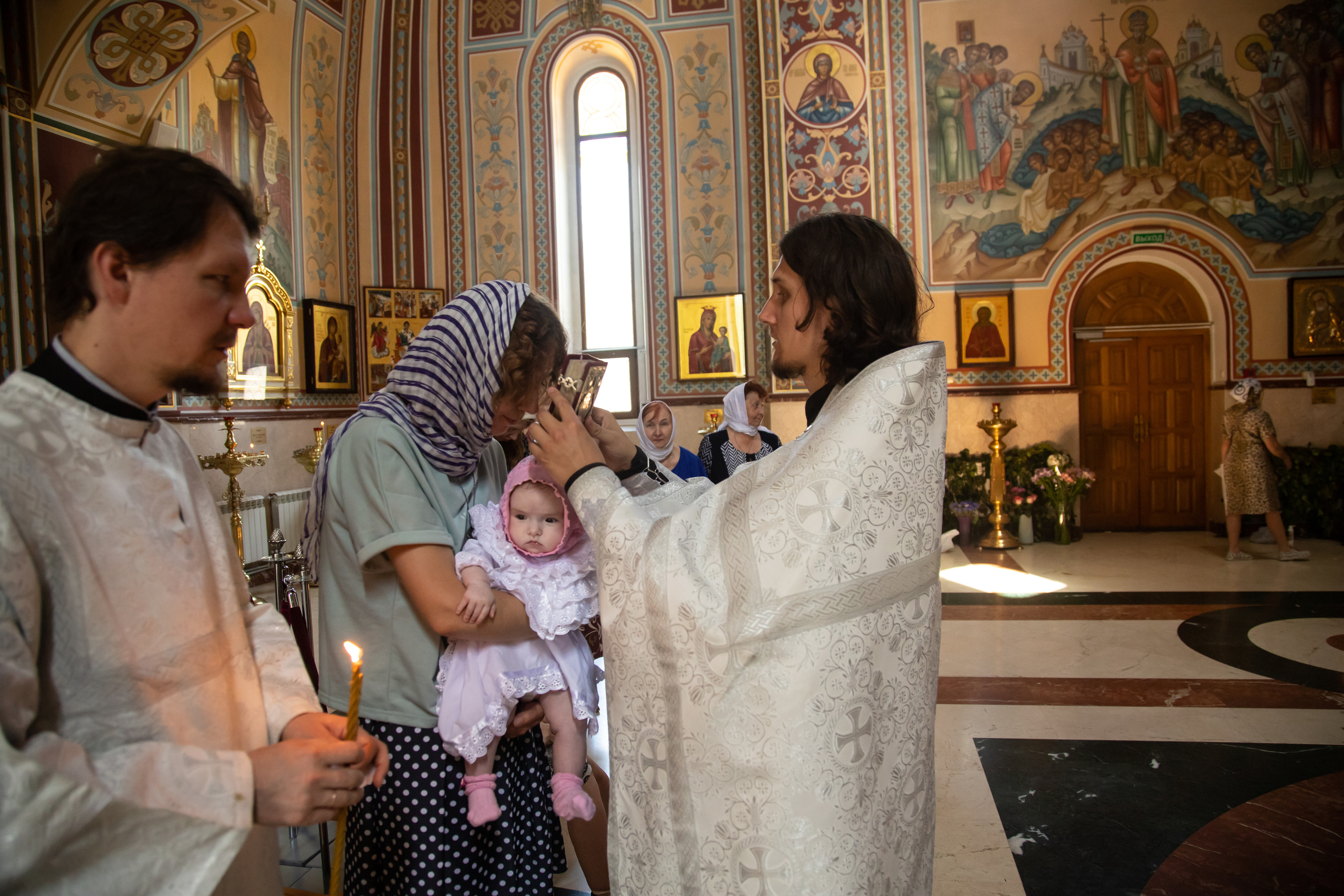 Таинство крещения Олечки в храме кн.Владимира. Фотограф Сочи, Адлер, Красная Поляна — Вероника Радченко