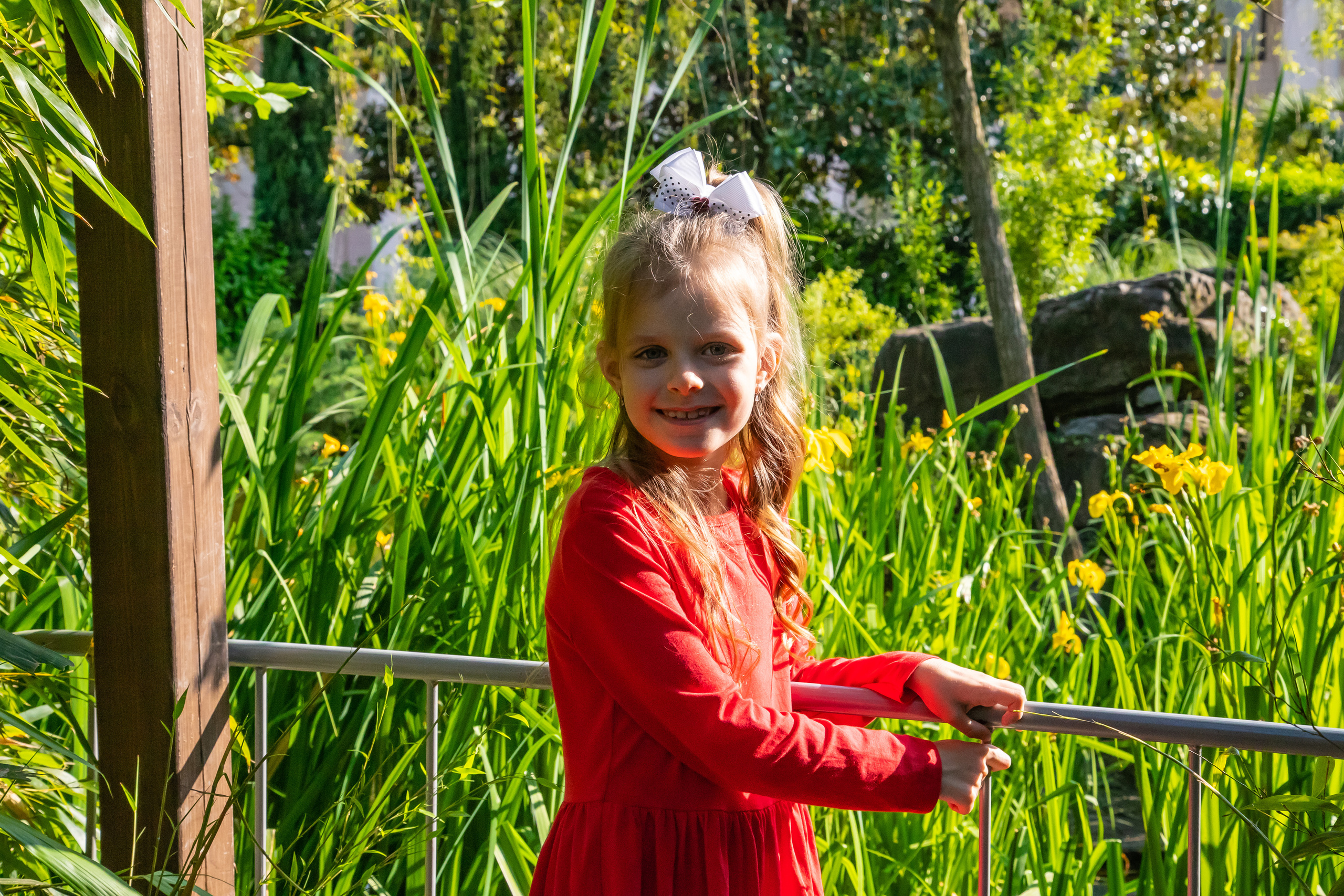 Елена со своей любимой, большой семьёй на сквере за Зимним театром и у моря. Фотограф Сочи, Адлер, Красная Поляна — Вероника Радченко