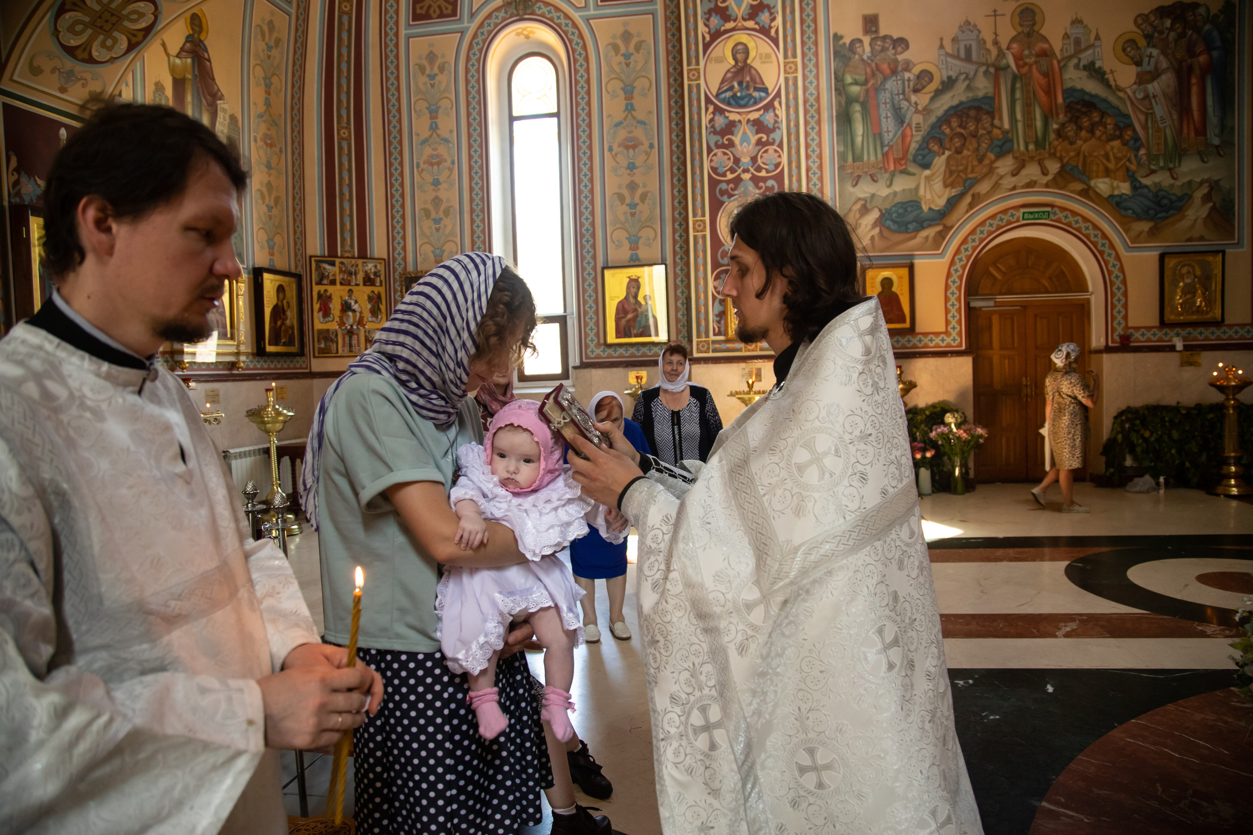 Таинство крещения Олечки в храме кн.Владимира. Фотограф Сочи, Адлер, Красная Поляна — Вероника Радченко
