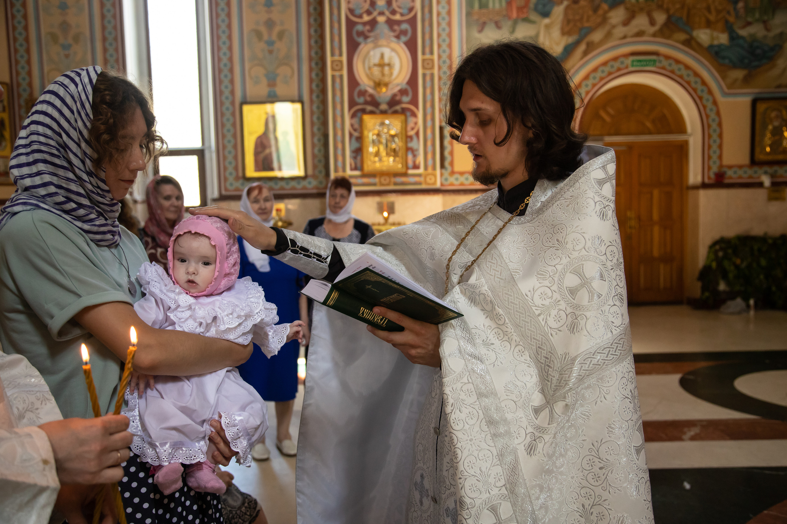 Таинство крещения Олечки в храме кн.Владимира. Фотограф Сочи, Адлер, Красная Поляна — Вероника Радченко