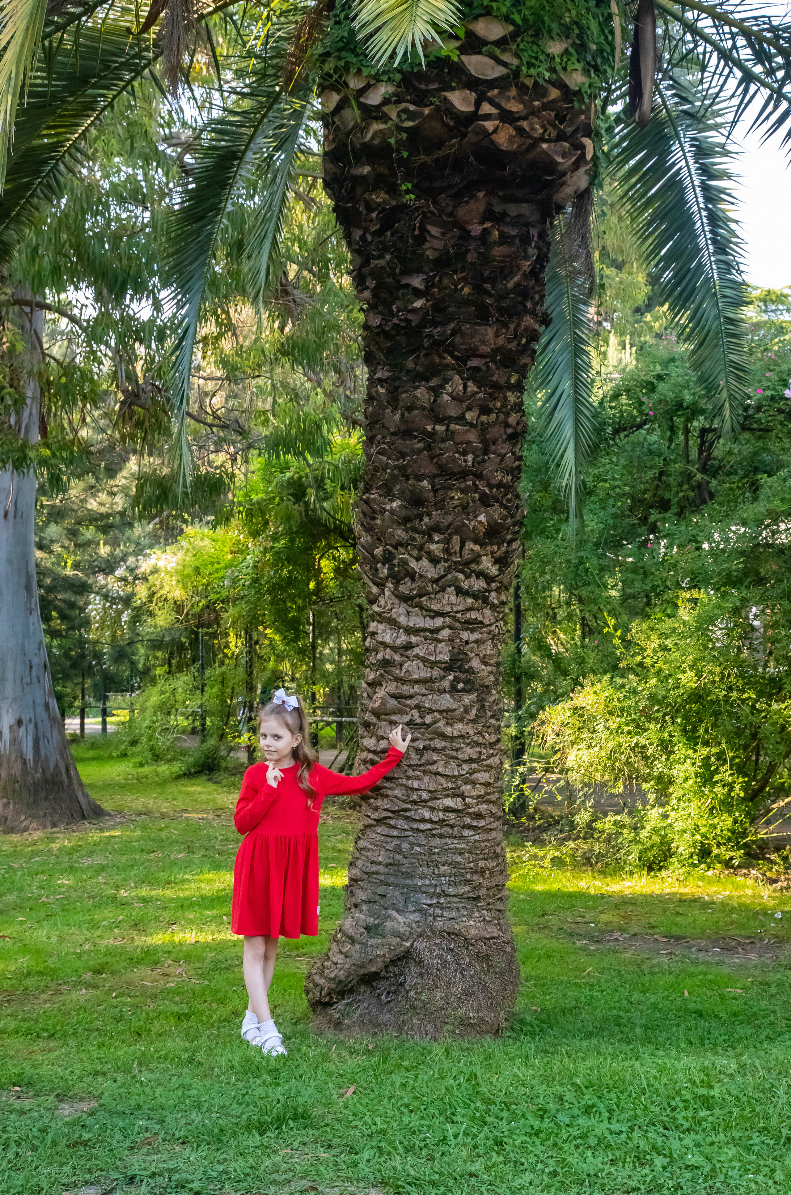 Елена со своей любимой, большой семьёй на сквере за Зимним театром и у моря. Фотограф Сочи, Адлер, Красная Поляна — Вероника Радченко