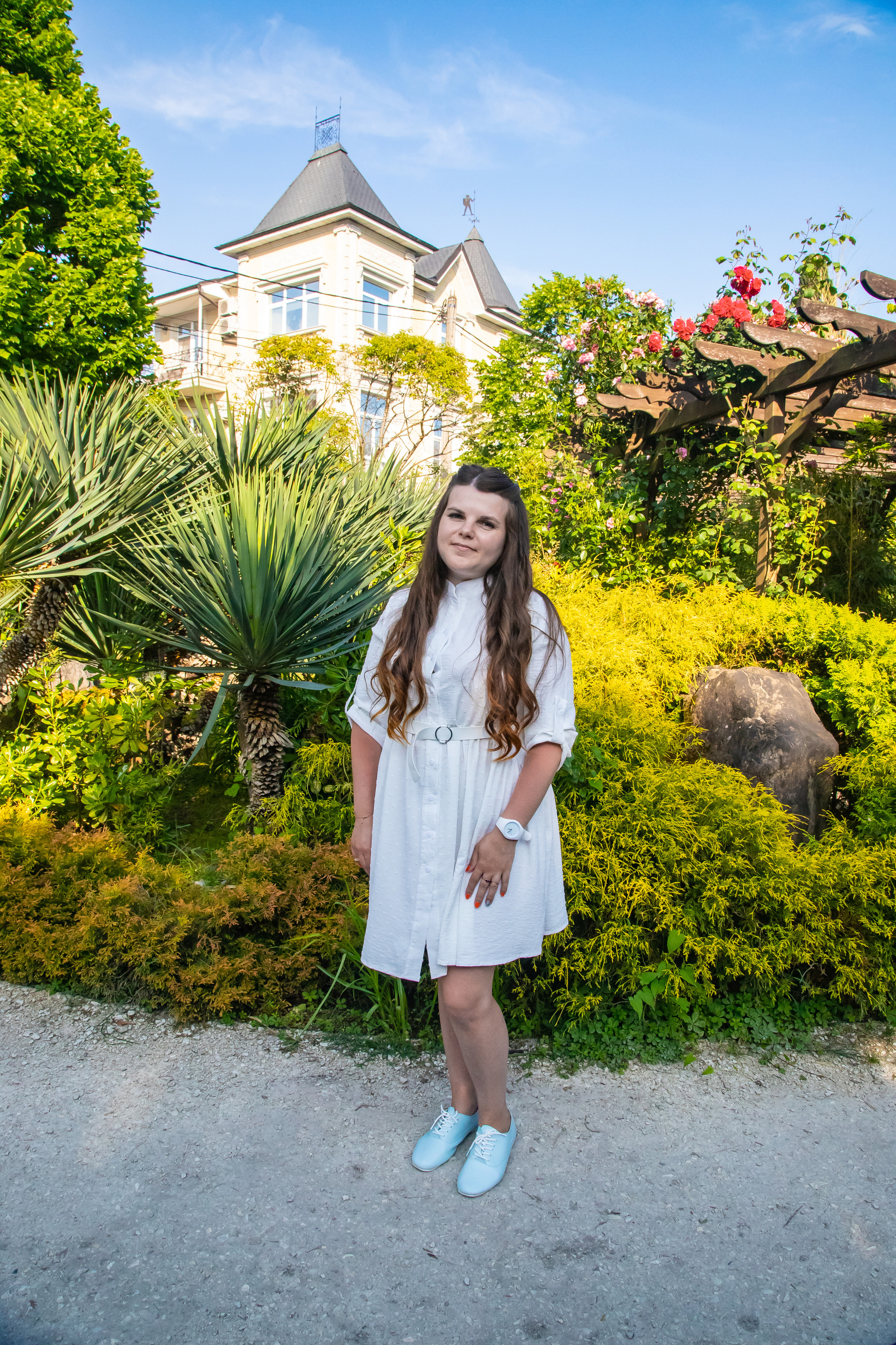 Елена со своей любимой, большой семьёй на сквере за Зимним театром и у моря. Фотограф Сочи, Адлер, Красная Поляна — Вероника Радченко