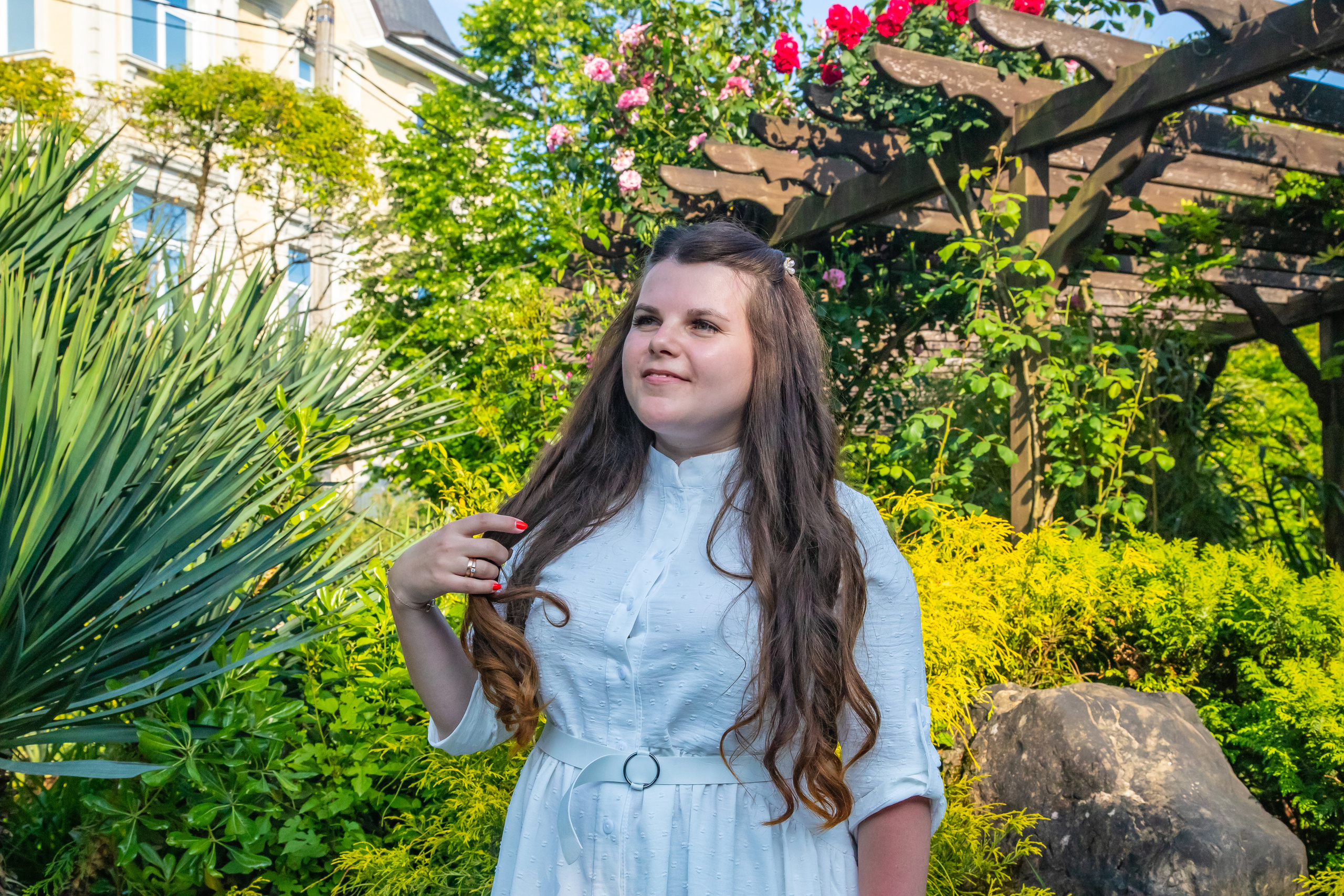 Елена со своей любимой, большой семьёй на сквере за Зимним театром и у моря. Фотограф Сочи, Адлер, Красная Поляна — Вероника Радченко