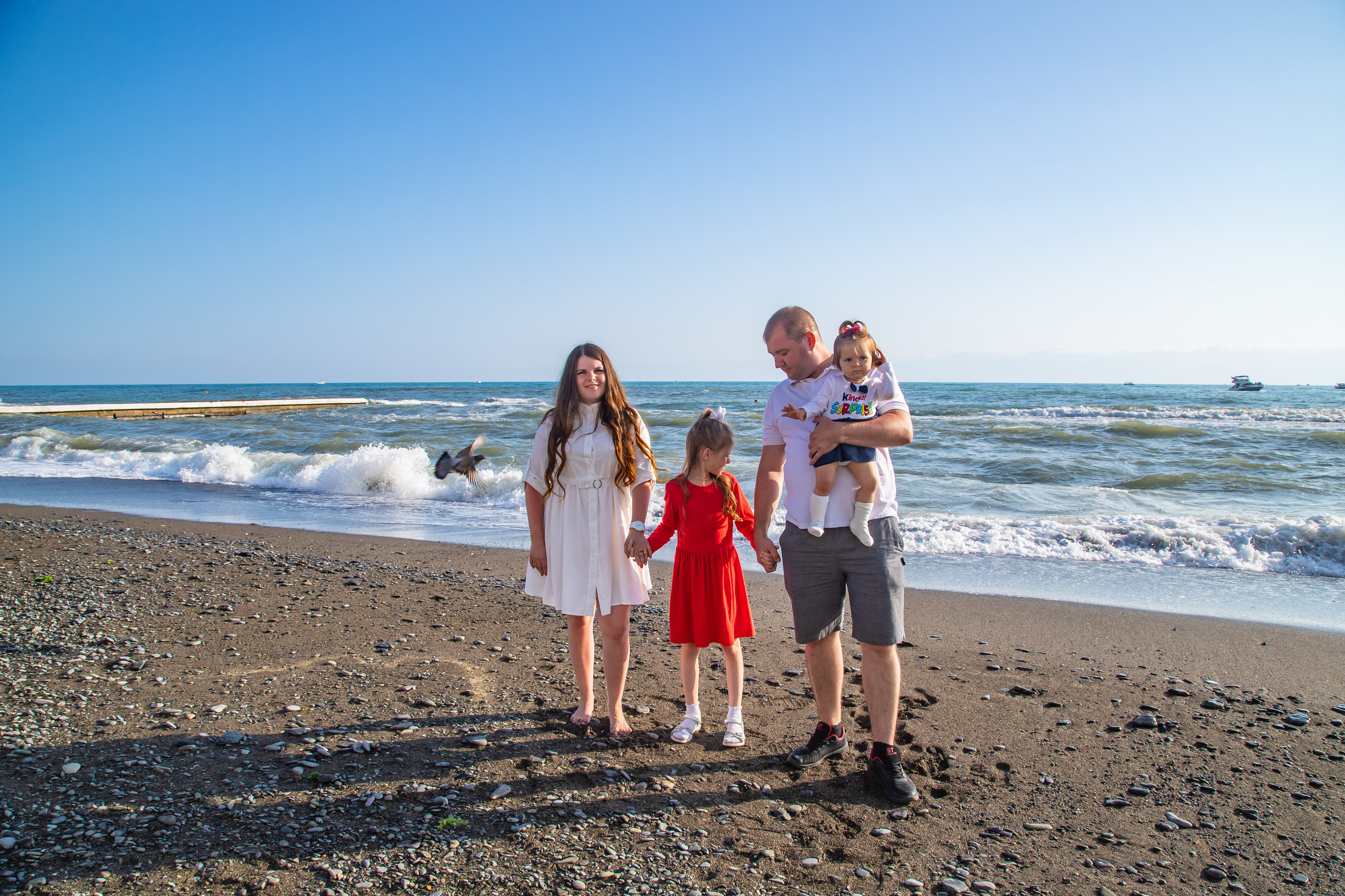 Елена со своей любимой, большой семьёй на сквере за Зимним театром и у моря. Фотограф Сочи, Адлер, Красная Поляна — Вероника Радченко