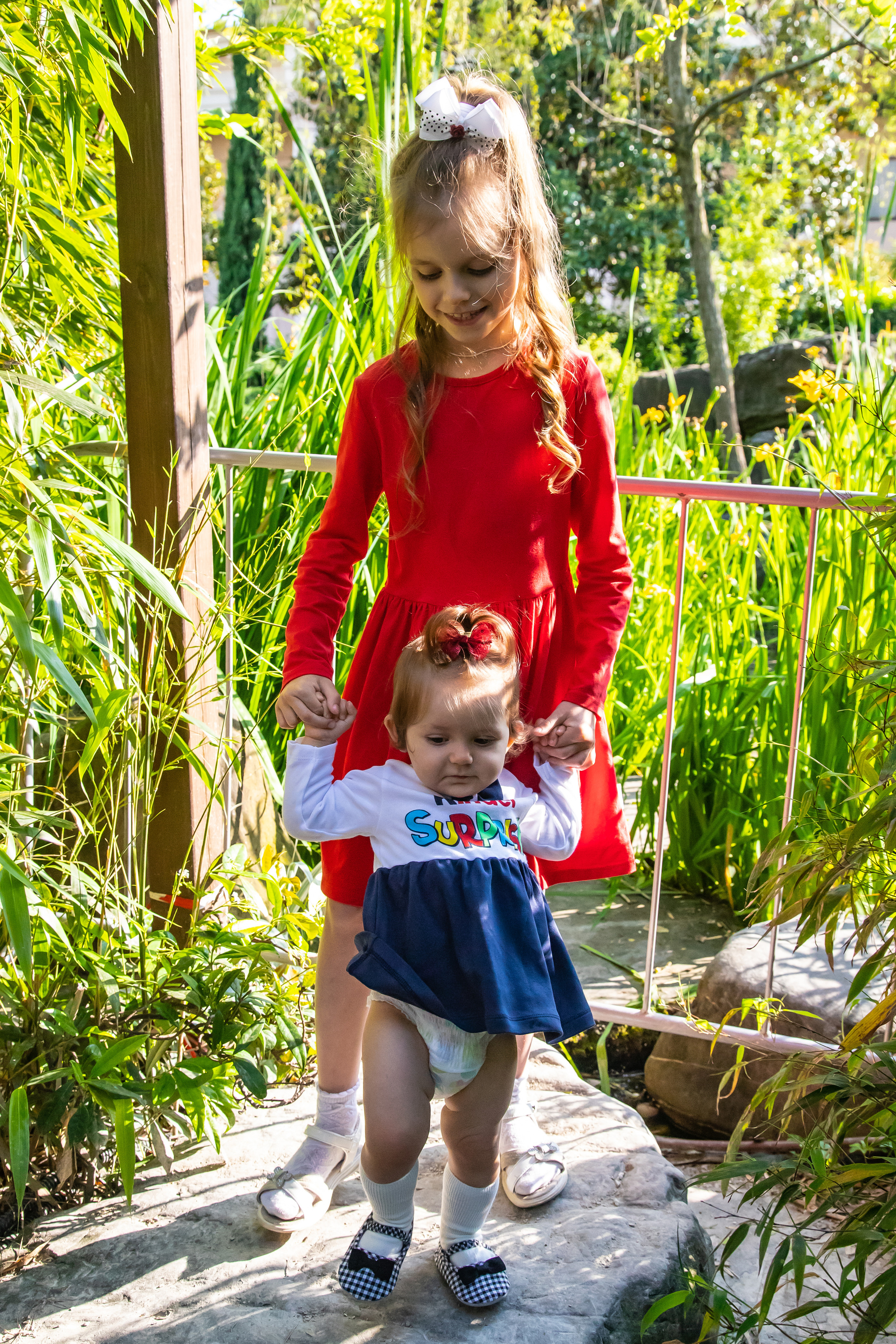 Елена со своей любимой, большой семьёй на сквере за Зимним театром и у моря. Фотограф Сочи, Адлер, Красная Поляна — Вероника Радченко