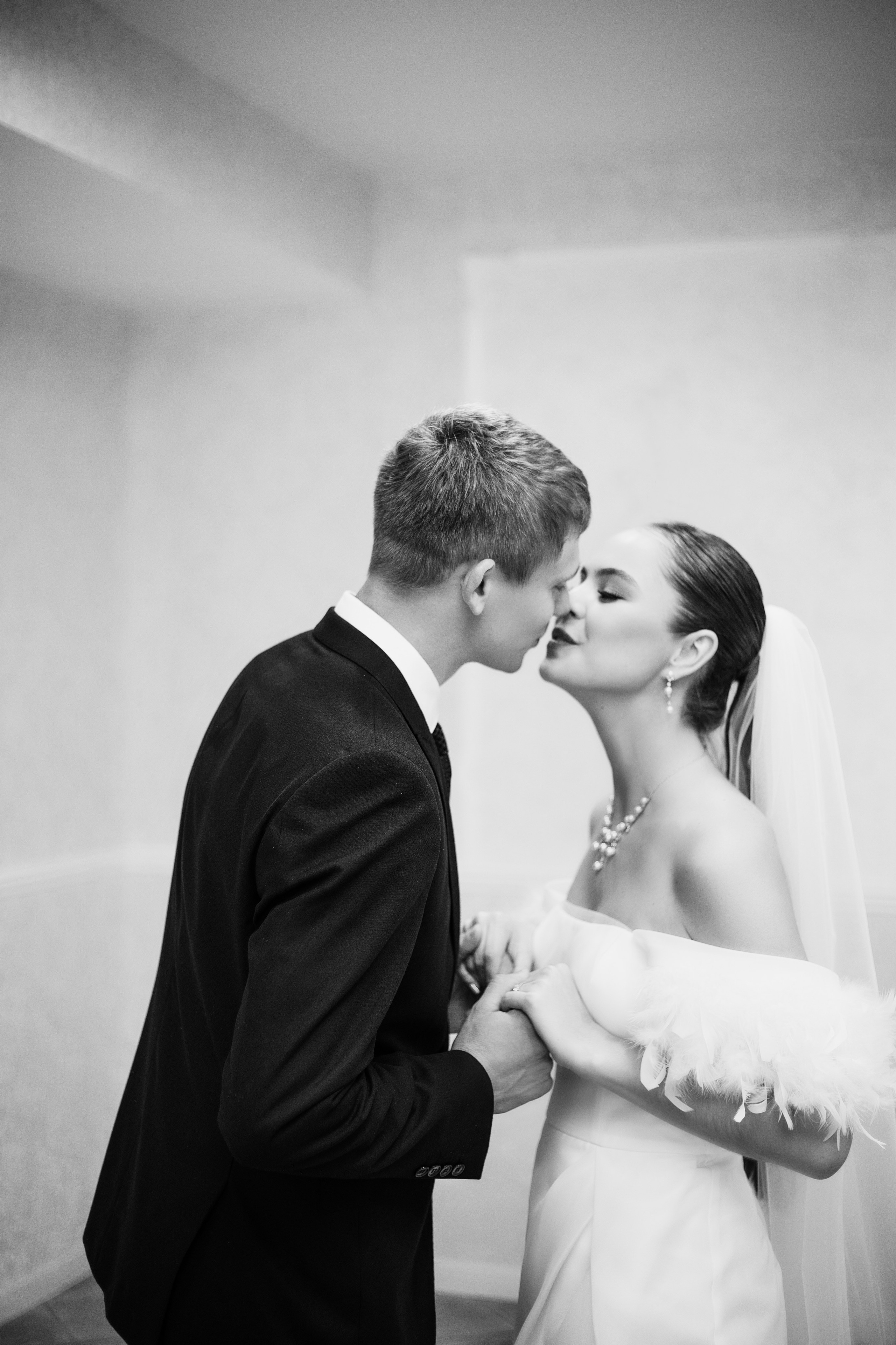 Свадебные прогулки (свадьба для двоих). Контент-фотограф в Калининграде (Москве) Наталья Кеворкова