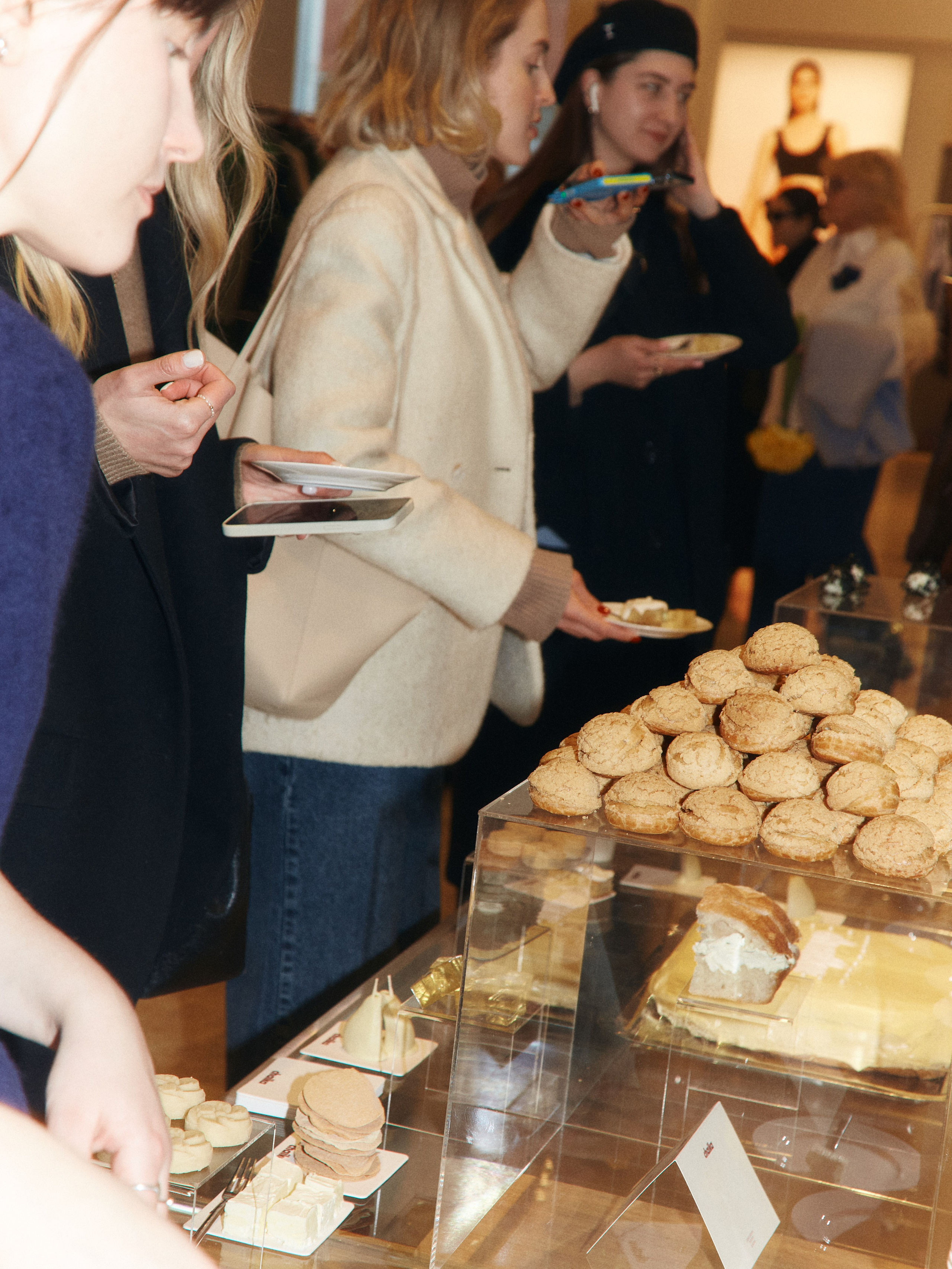 CHAIKA store opening in Tsvetnoy. Photographer Daria Ilkevich