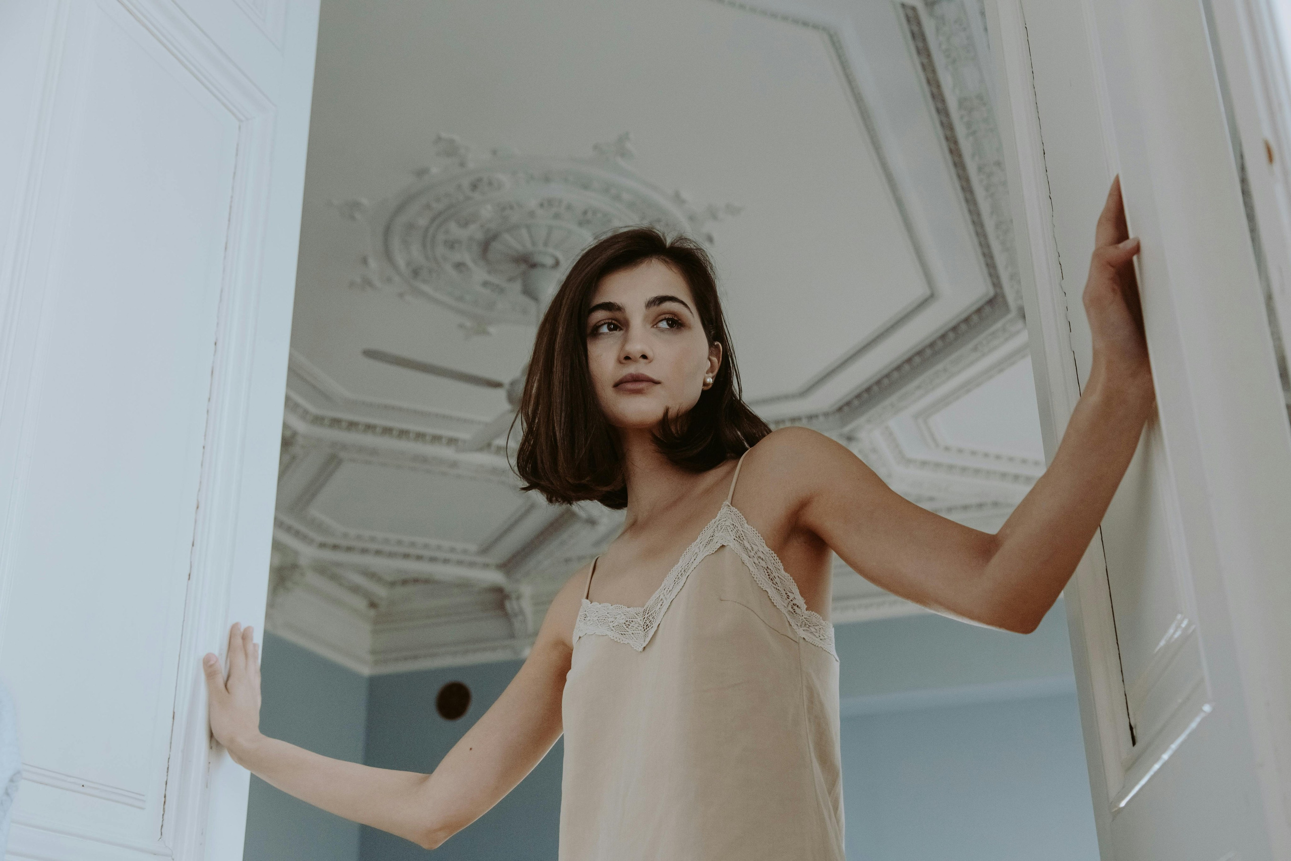 Lifestyle portraits in France — Lia’s Morning Story. Alice Bell — Wedding photographer in New York