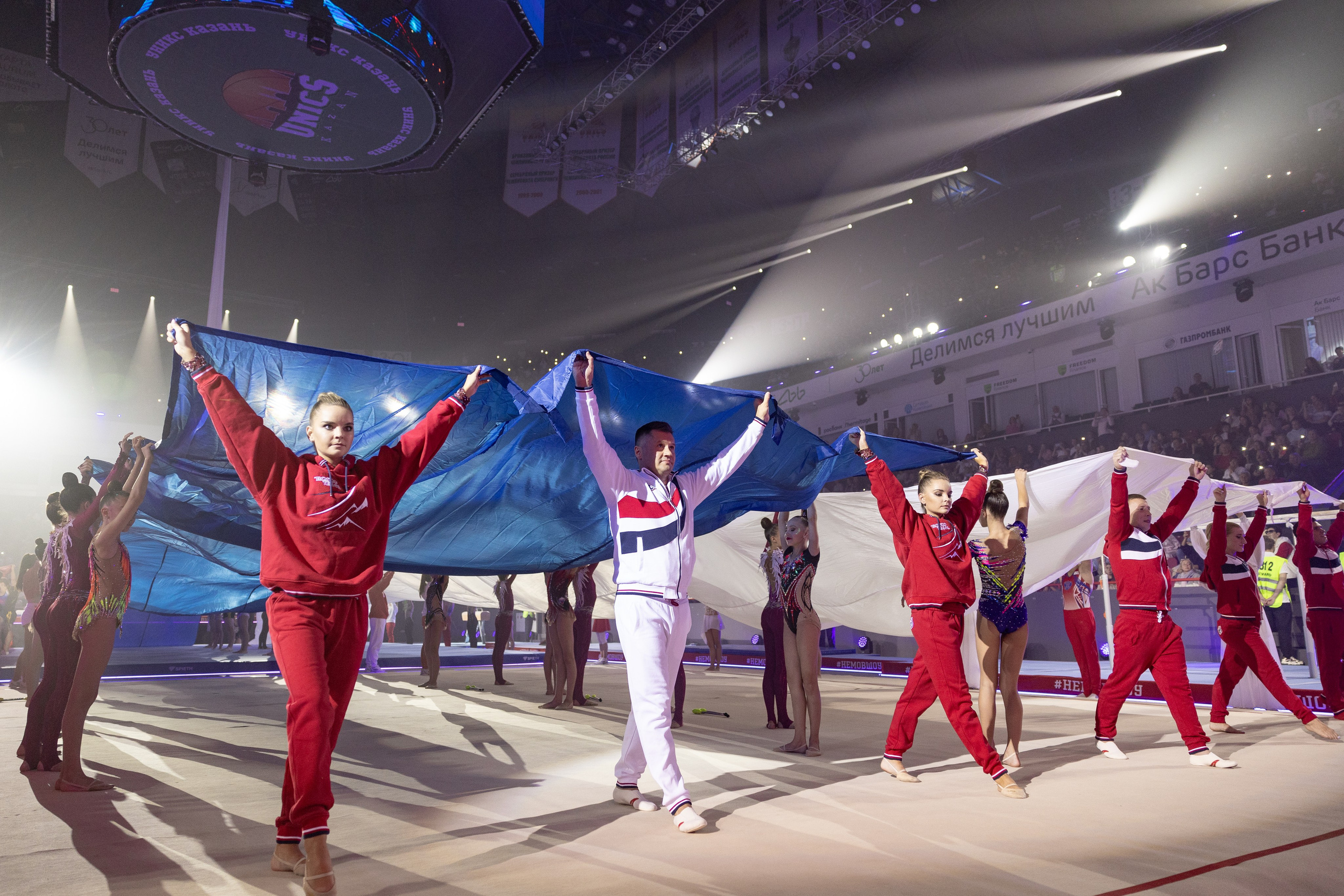 Шоу Алексея Немова «Легенды спорта». Спортивный репортажный фотограф Казань Нафис Сиразетдинов