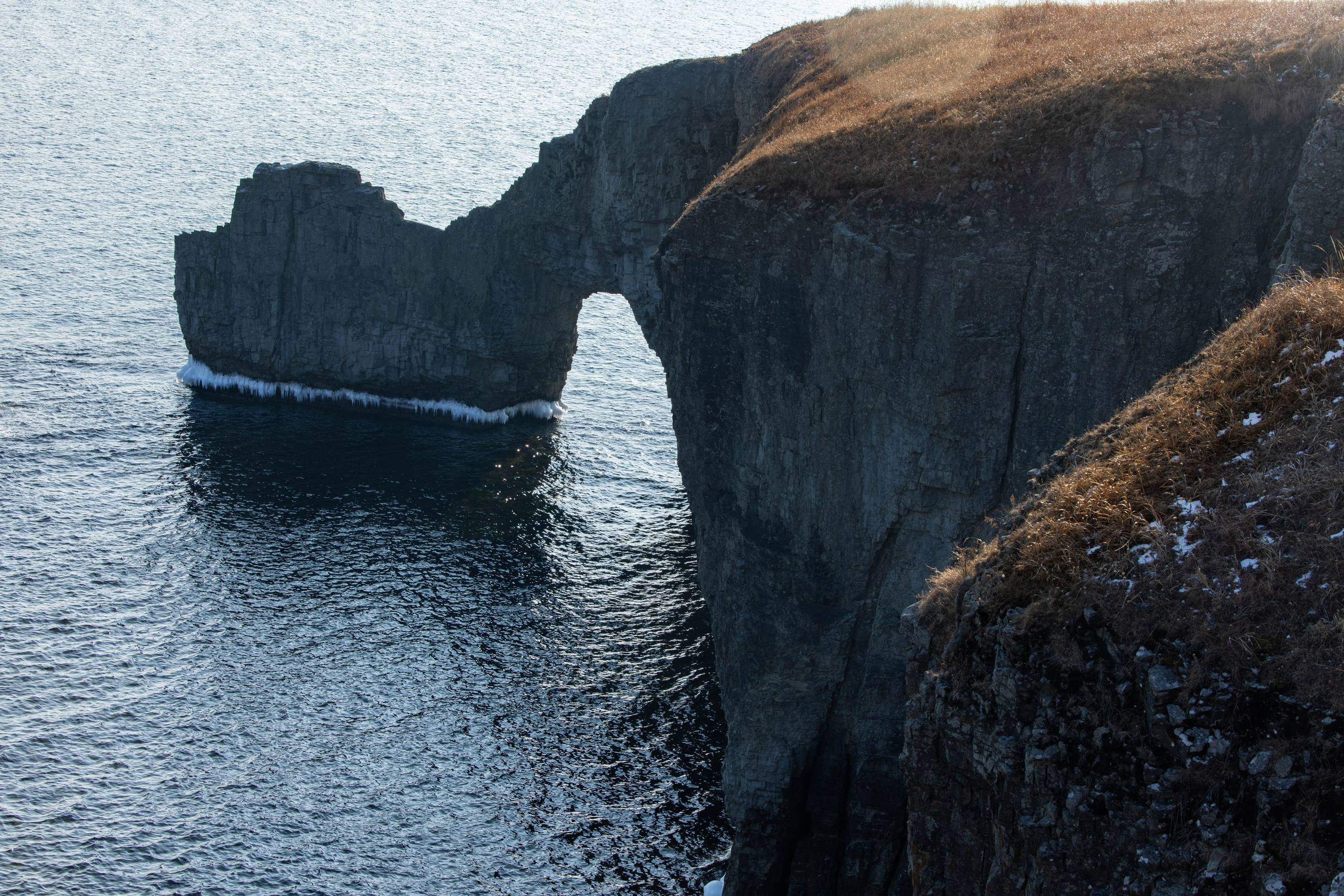 Кекур Пьющий верблюд. Турист оптимист