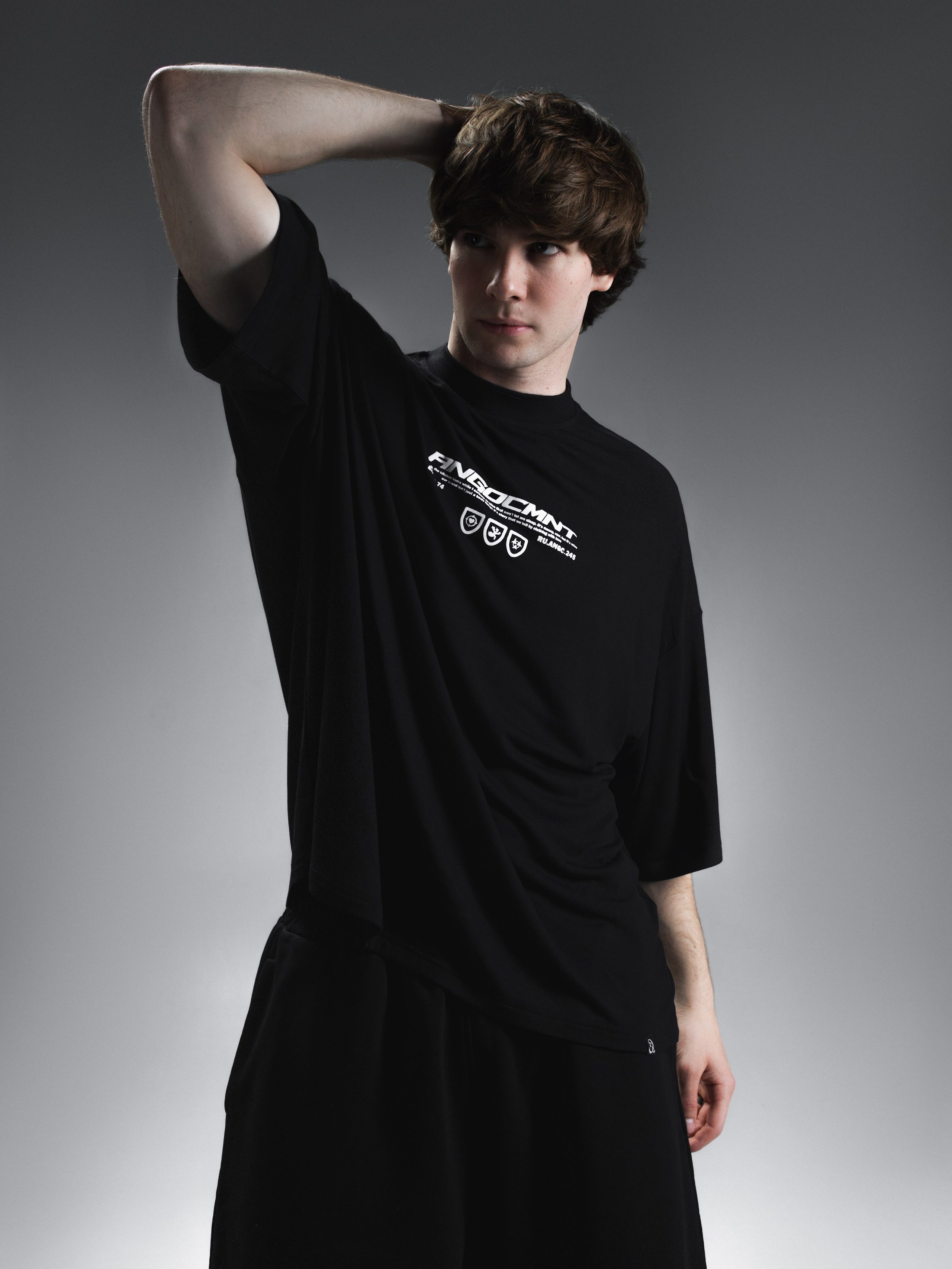 КАТАЛОГ | серый фон. RUNA production — стильные съемки для брендов