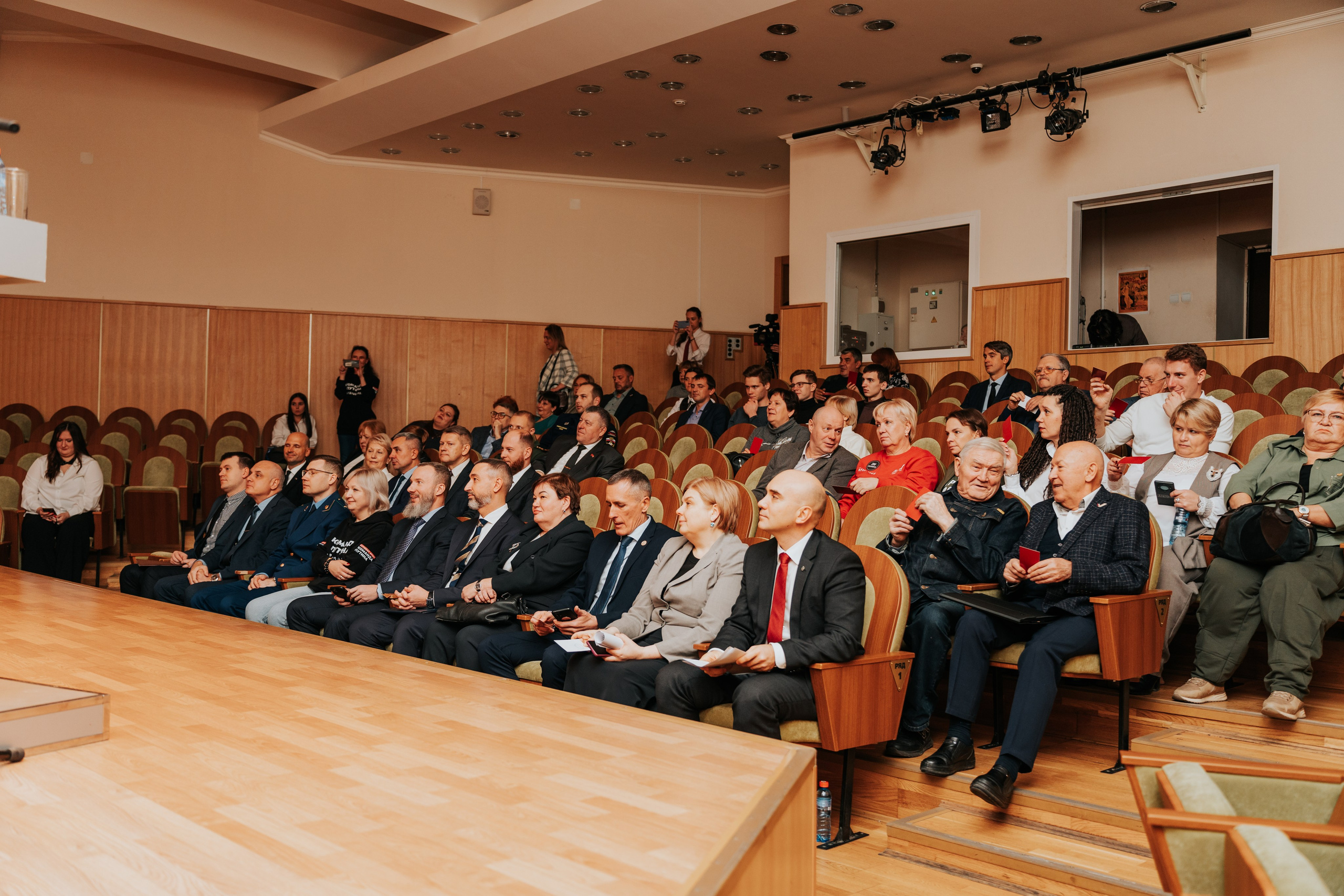 Встреча: Народный фронт. Репортажный фотограф Красноярск