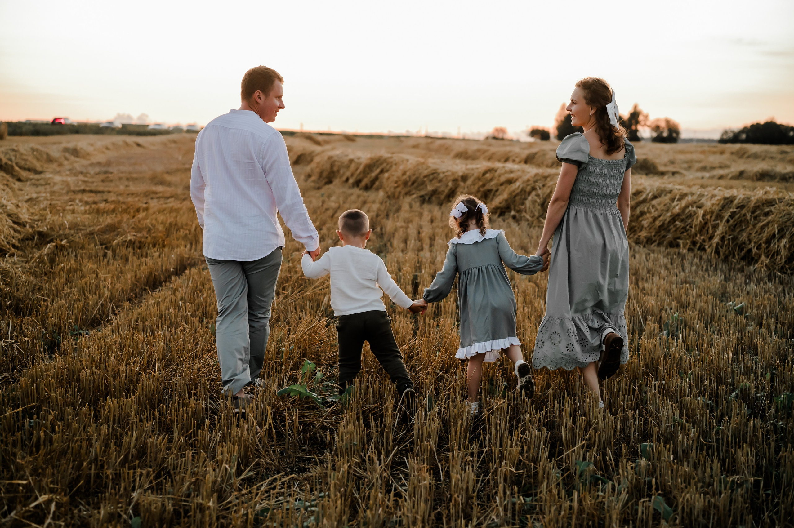 Кукуруза+сено, семейная фотосессия. Свадебный и семейный фотограф Евгения Кононова