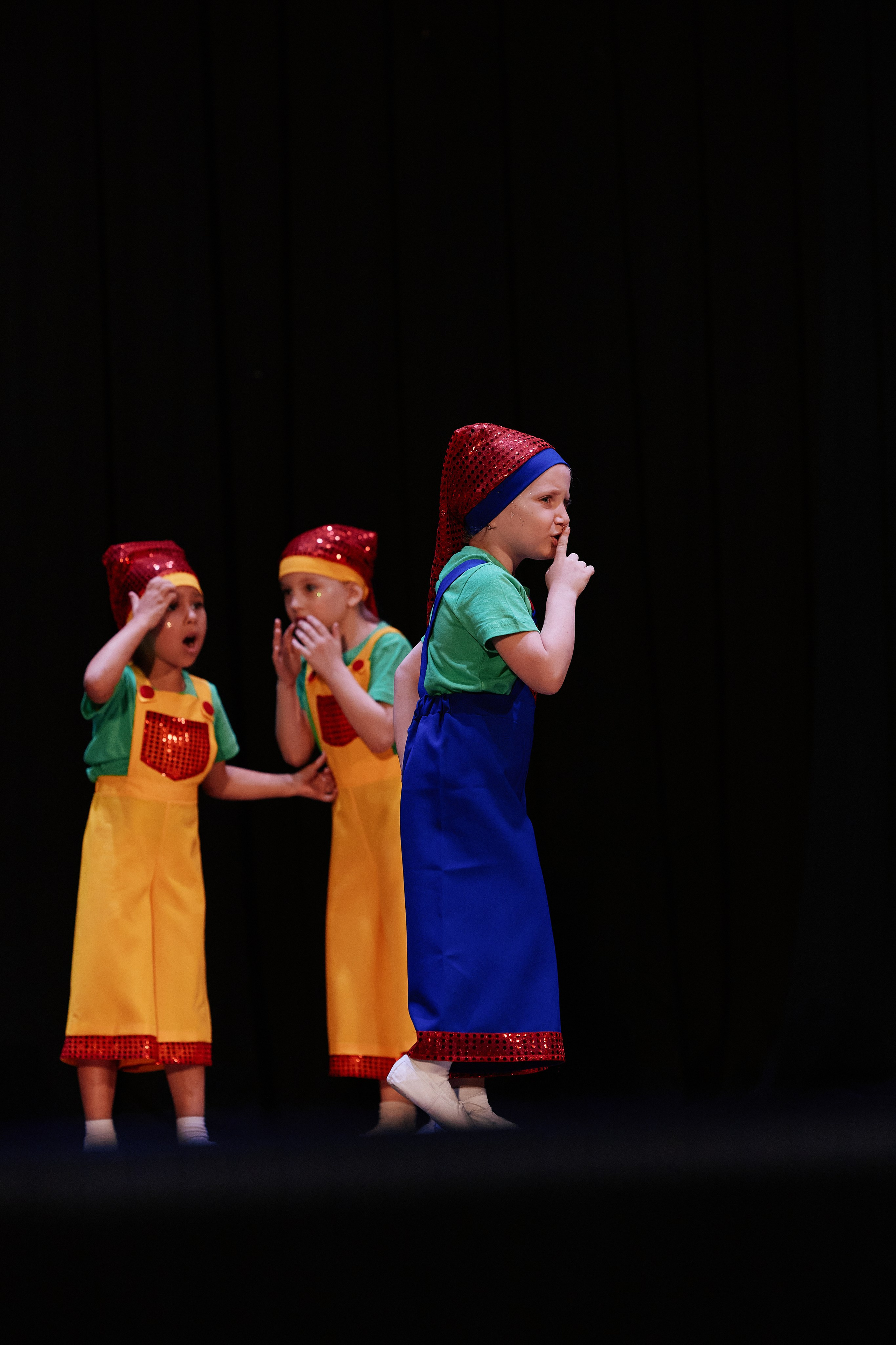 Концерт танцевальной студии Фиеста 08.06. Свадебный репортажный фотограф краснодар максим дремов дрёмов фотосессия студия цена