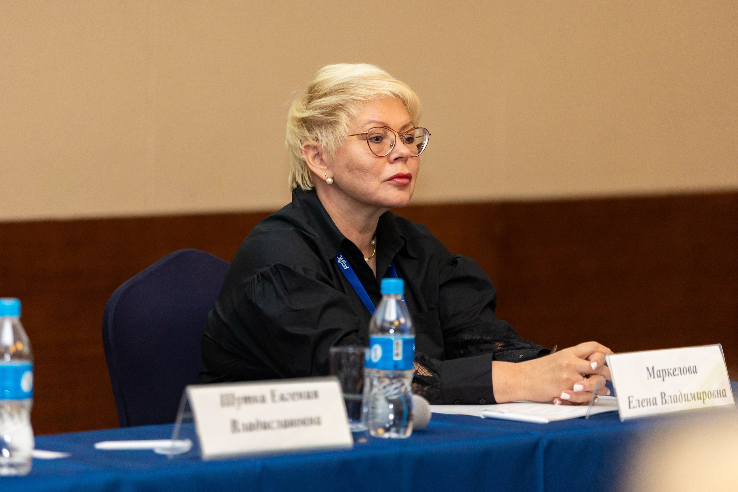 Конференция дерматовенерологов ДФО. Репортажный и студийный фотограф во Владивостоке Дударева Софья