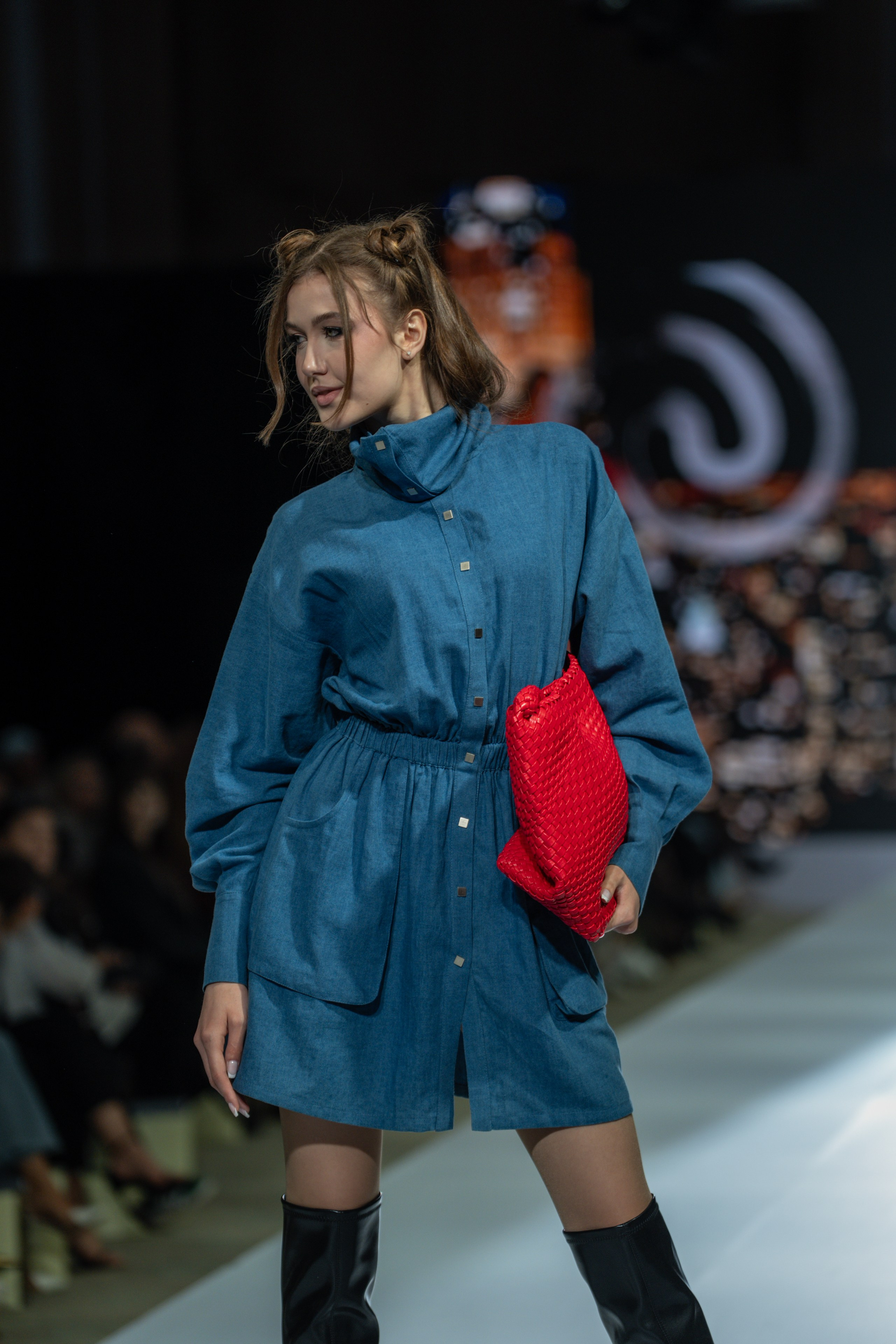 EURASIAN FASHION WEEK DJADI. Сайт Алматинского НЮ АРТ, будуар и фэшн фотографа Дениса Карпенко