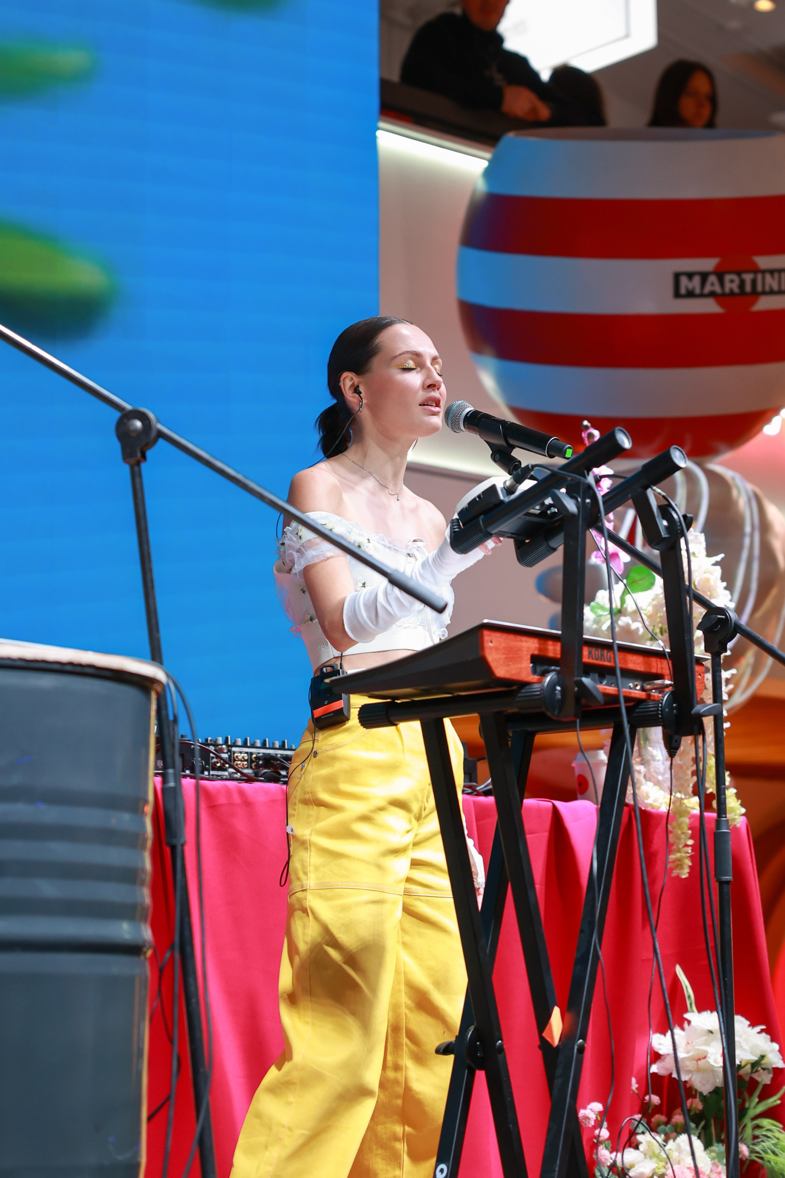 2–3 марта 2024 в пространстве «Три вокзала. Депо» / День 2 / фото Саша Жукова. Фотоотчеты «Ламбада-маркета»