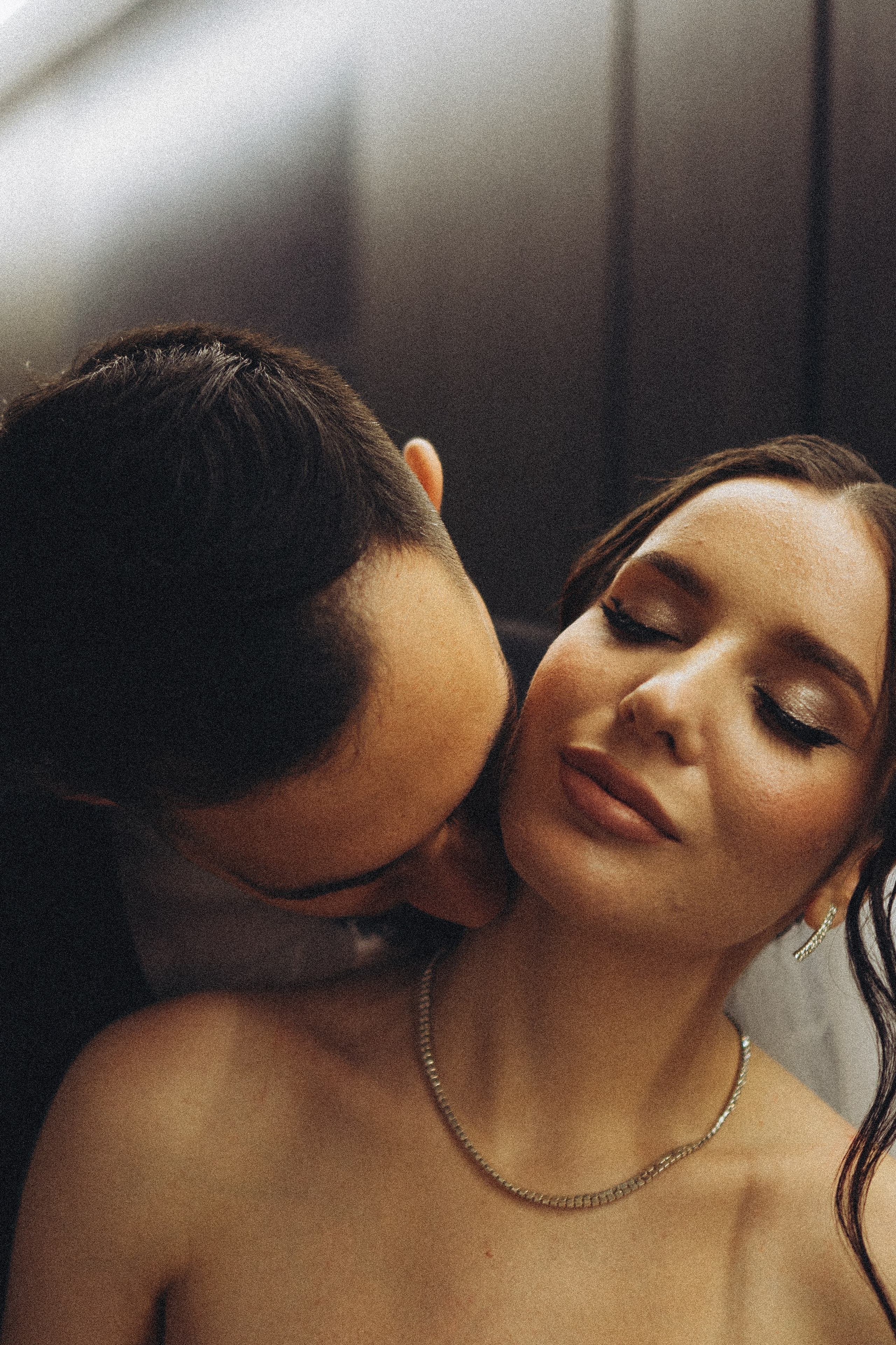 СВАДЕБНАЯ СЬЕМКА СБОРОВ ЖЕНИХА И НЕВЕСТЫ В ОТЕЛЕ И ТАКЖЕ ФОТОСЕССИИЯ В ОТЕЛЕЕ МЕГАПОЛИС БРЯНСК. Профессиональный фотограф, Санкт-Петербург — Виктория Богомолова