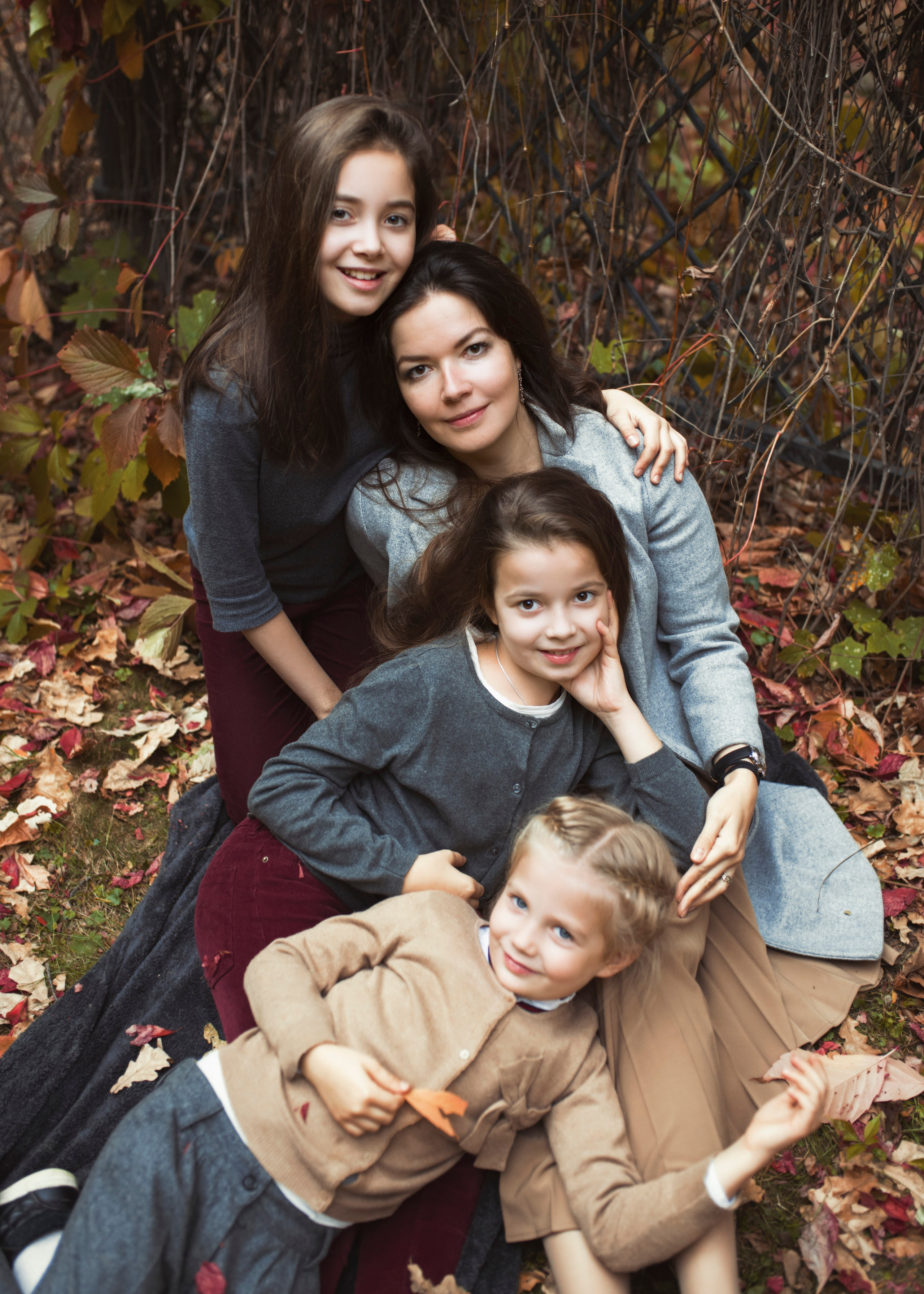 Sisters. Главная