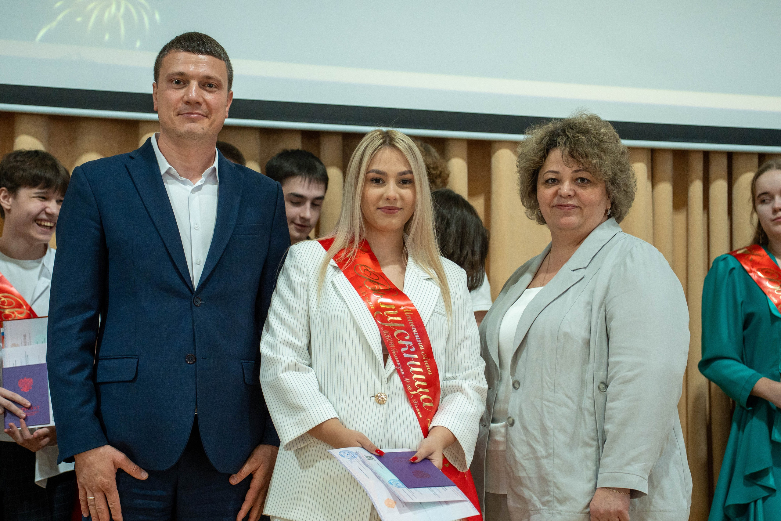 Выпускной 26.06.2026. Коммерческий и художественный фотограф и видеограф в Москве Арсений Тургенев