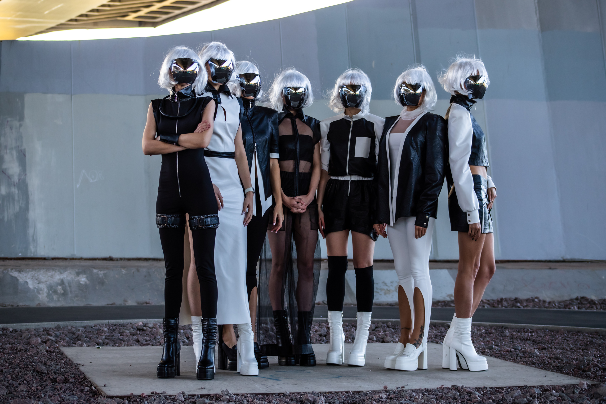 Клип под мостом Бетанкура. Elena Sova — семейный и женский фотограф в Санкт-Петербурге