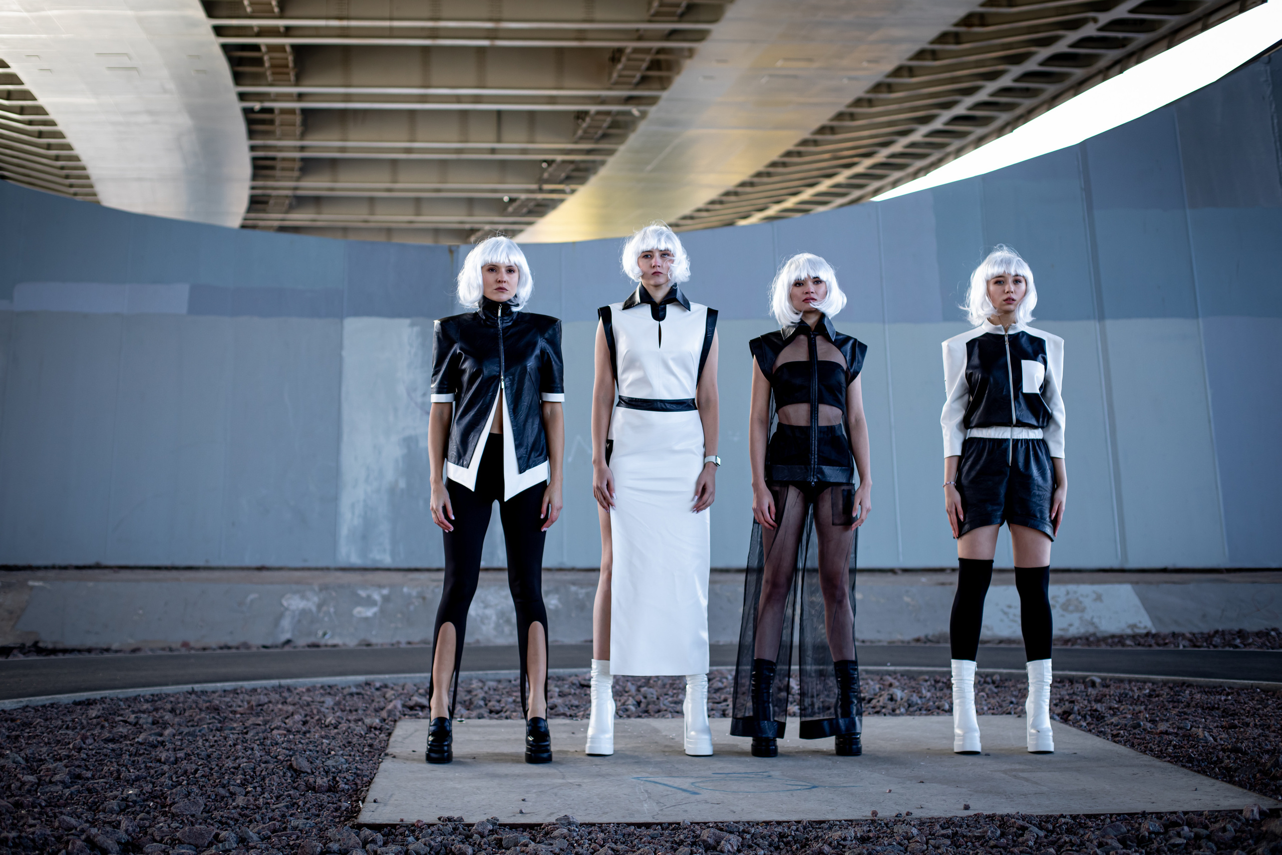 Клип под мостом Бетанкура. Elena Sova — семейный и женский фотограф в Санкт-Петербурге