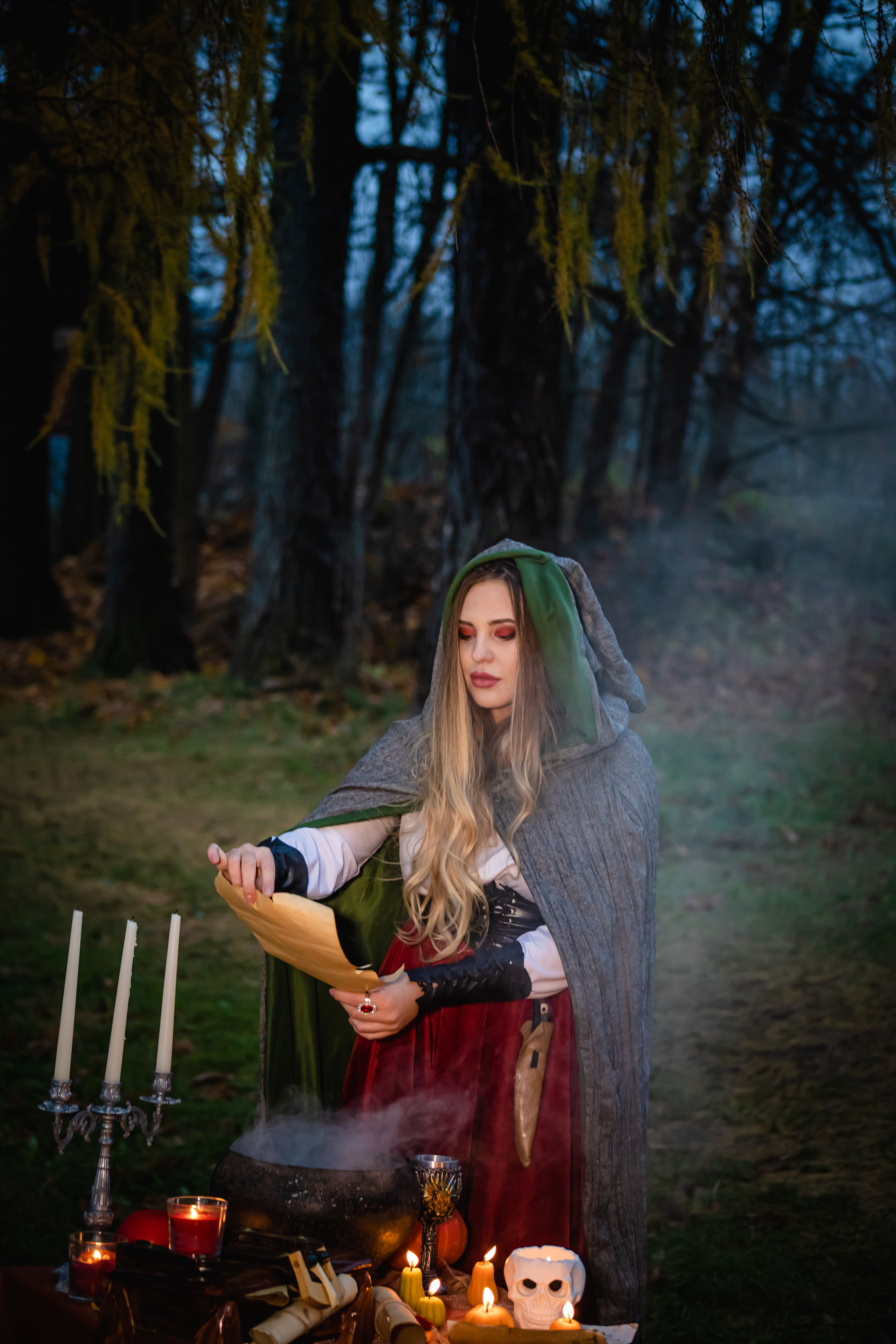 Ведьма из Приютино (хэллоуин). Elena Sova — семейный и женский фотограф в Санкт-Петербурге