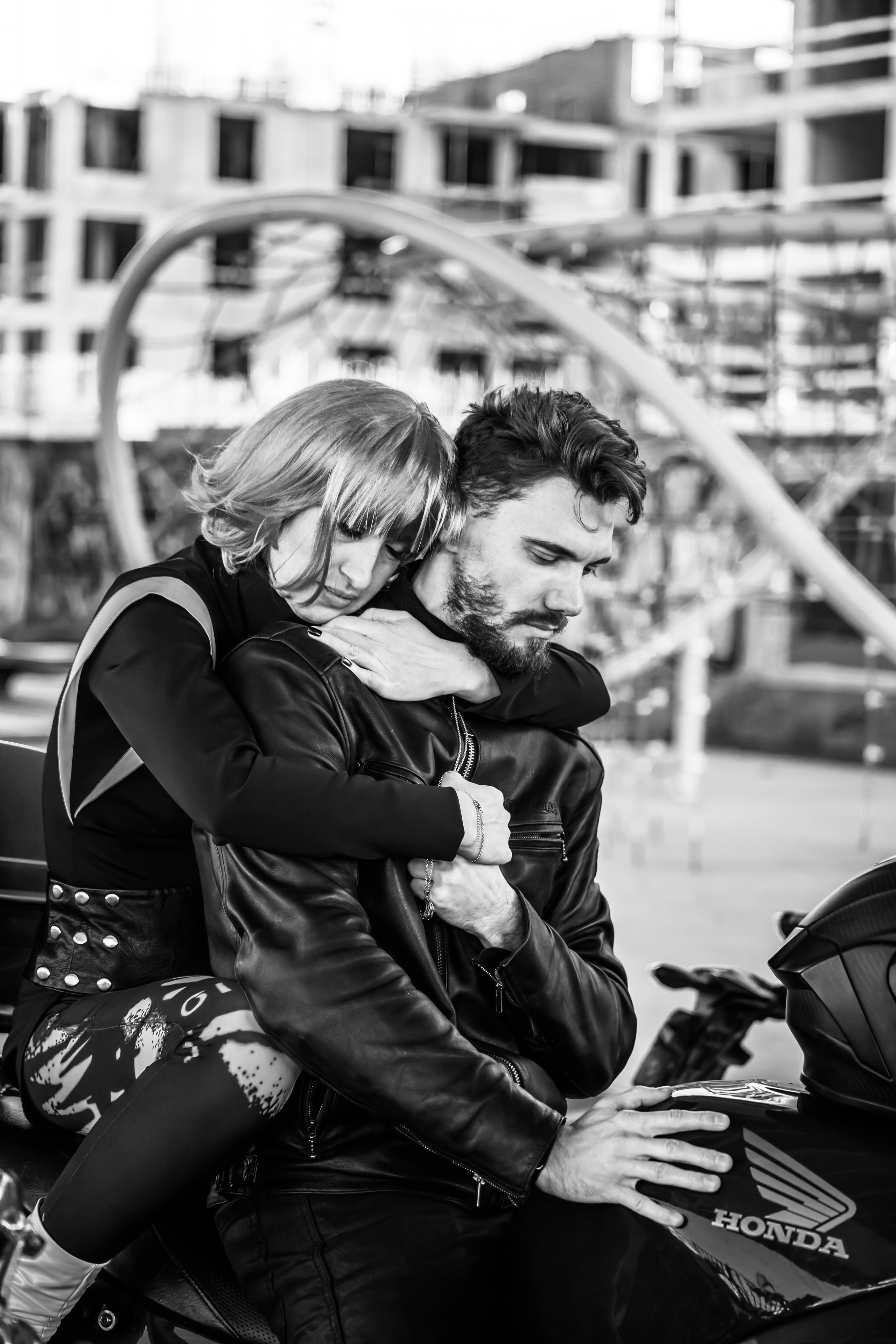 Клип под мостом Бетанкура. Elena Sova — семейный и женский фотограф в Санкт-Петербурге