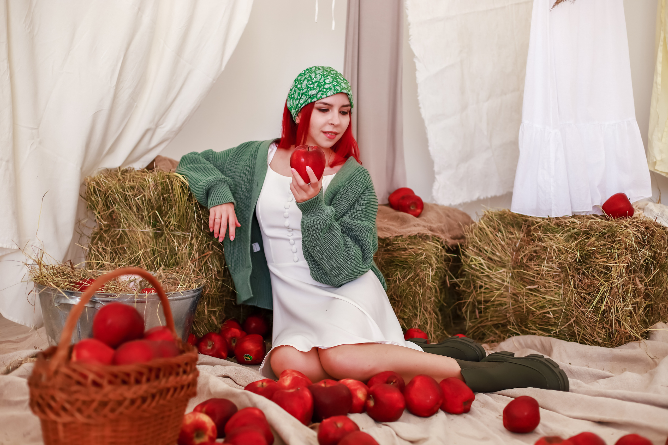 Вика в студии. Elena Sova — семейный и женский фотограф в Санкт-Петербурге