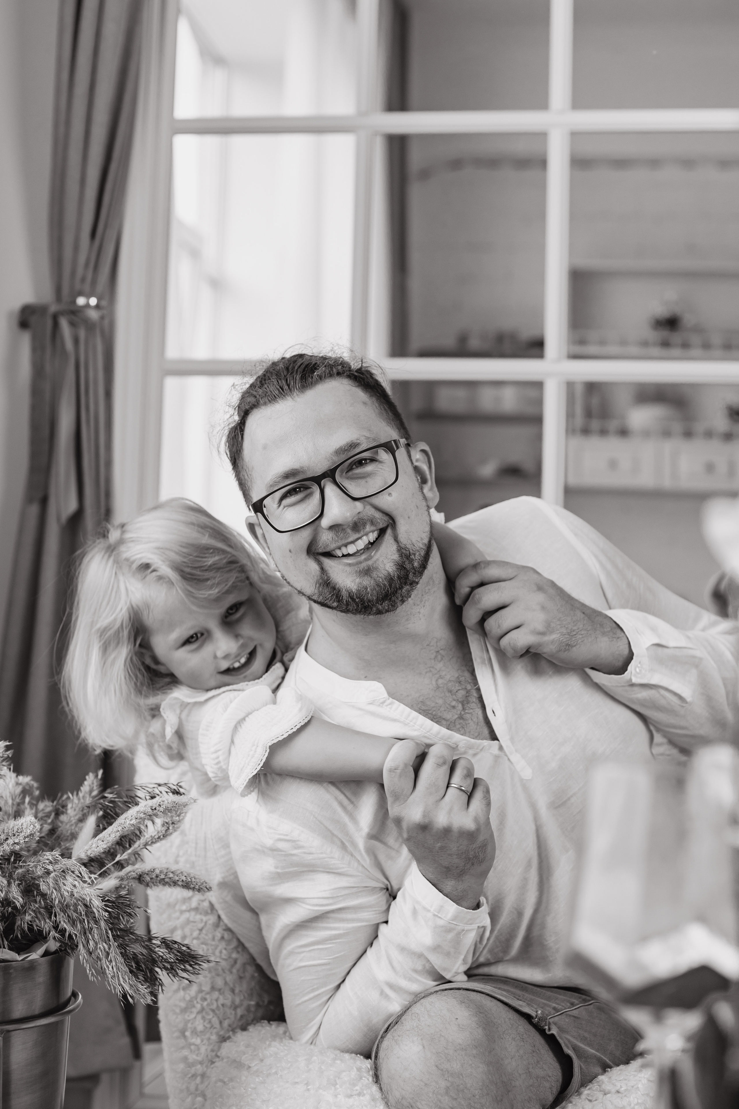 Мария с семьей в студии. Elena Sova — семейный и женский фотограф в Санкт-Петербурге