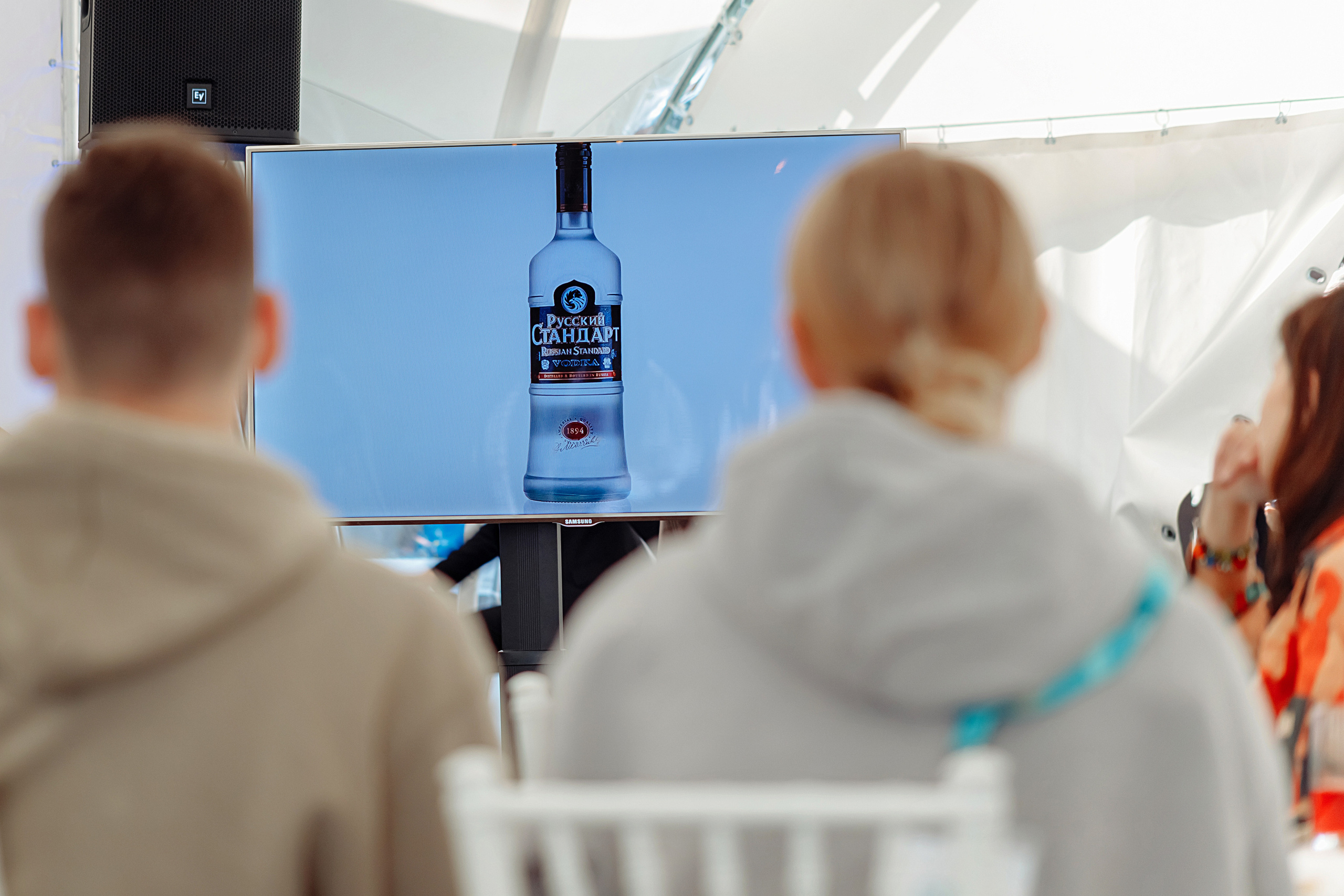 Корпоратив в Жемчужине (загородный комплекс). Elena Sova — семейный и женский фотограф в Санкт-Петербурге