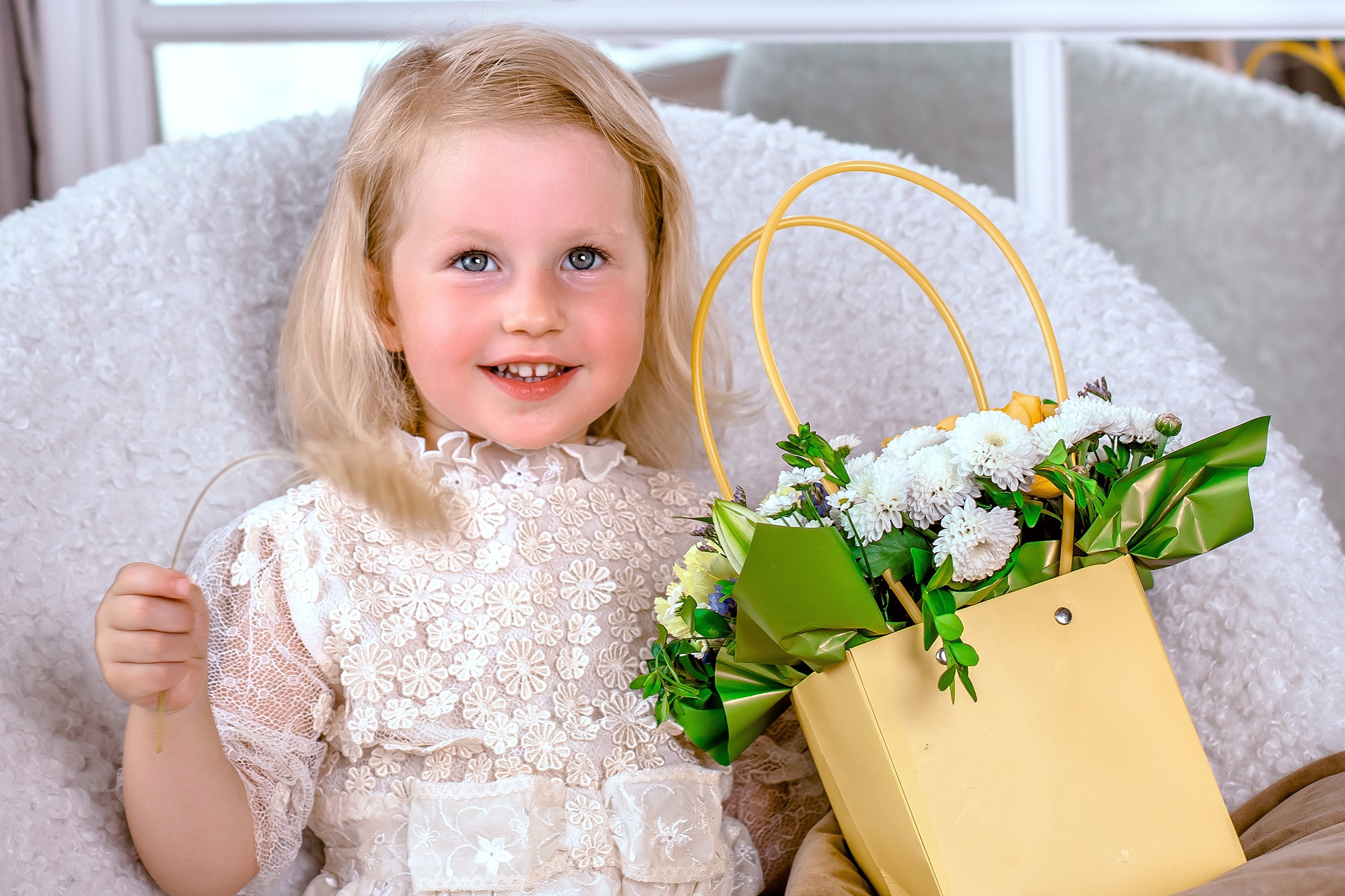 Мария с семьей в студии. Elena Sova — семейный и женский фотограф в Санкт-Петербурге